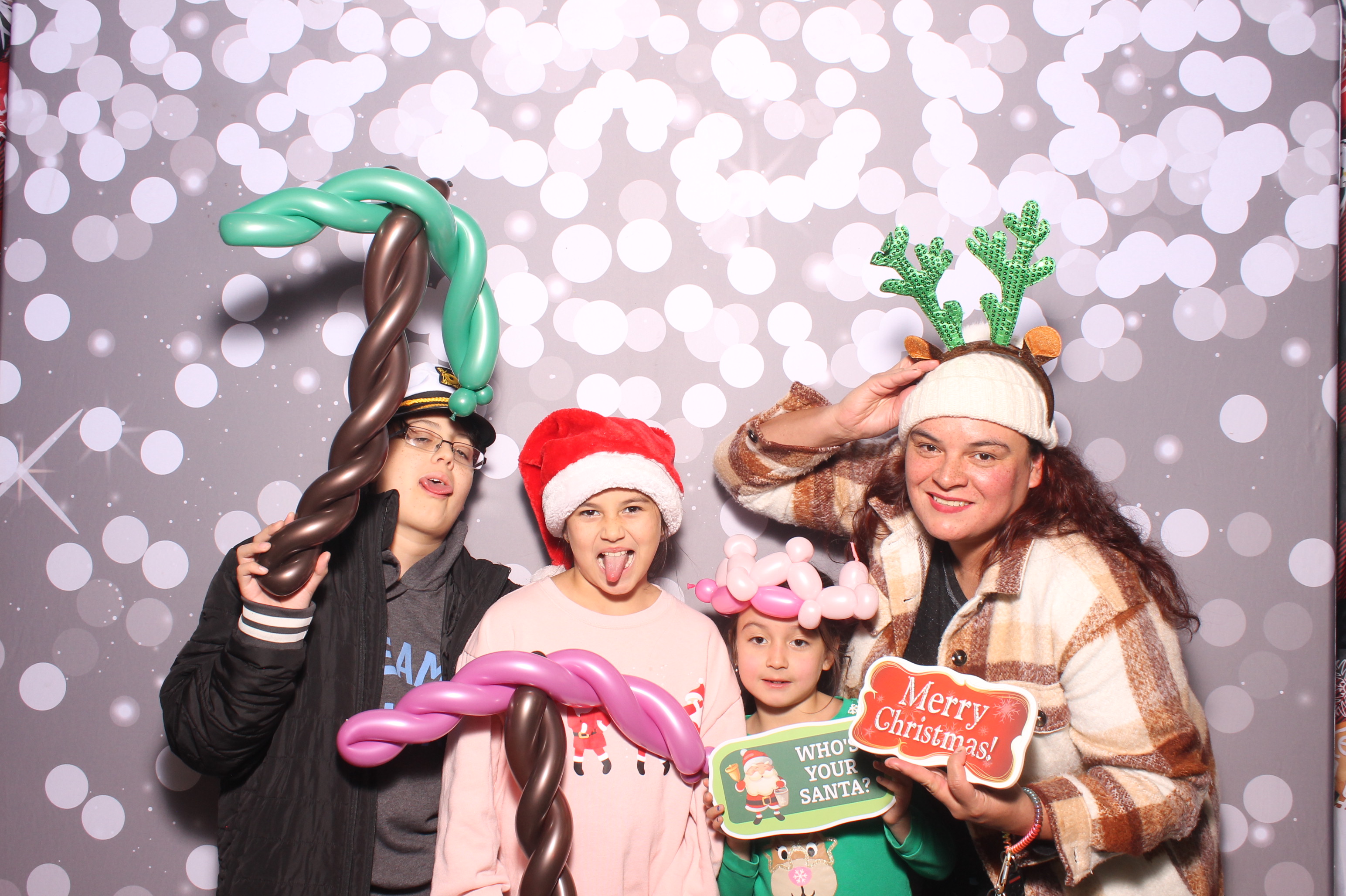 Hamilton TWP. Maineville Joint Tree Lighting | View more photos from the event at gallery.photoboothcincy.com/u/PhotoBoothCincy/Hamilton-TWP-Maineville-Joint-Tree-Lighting
