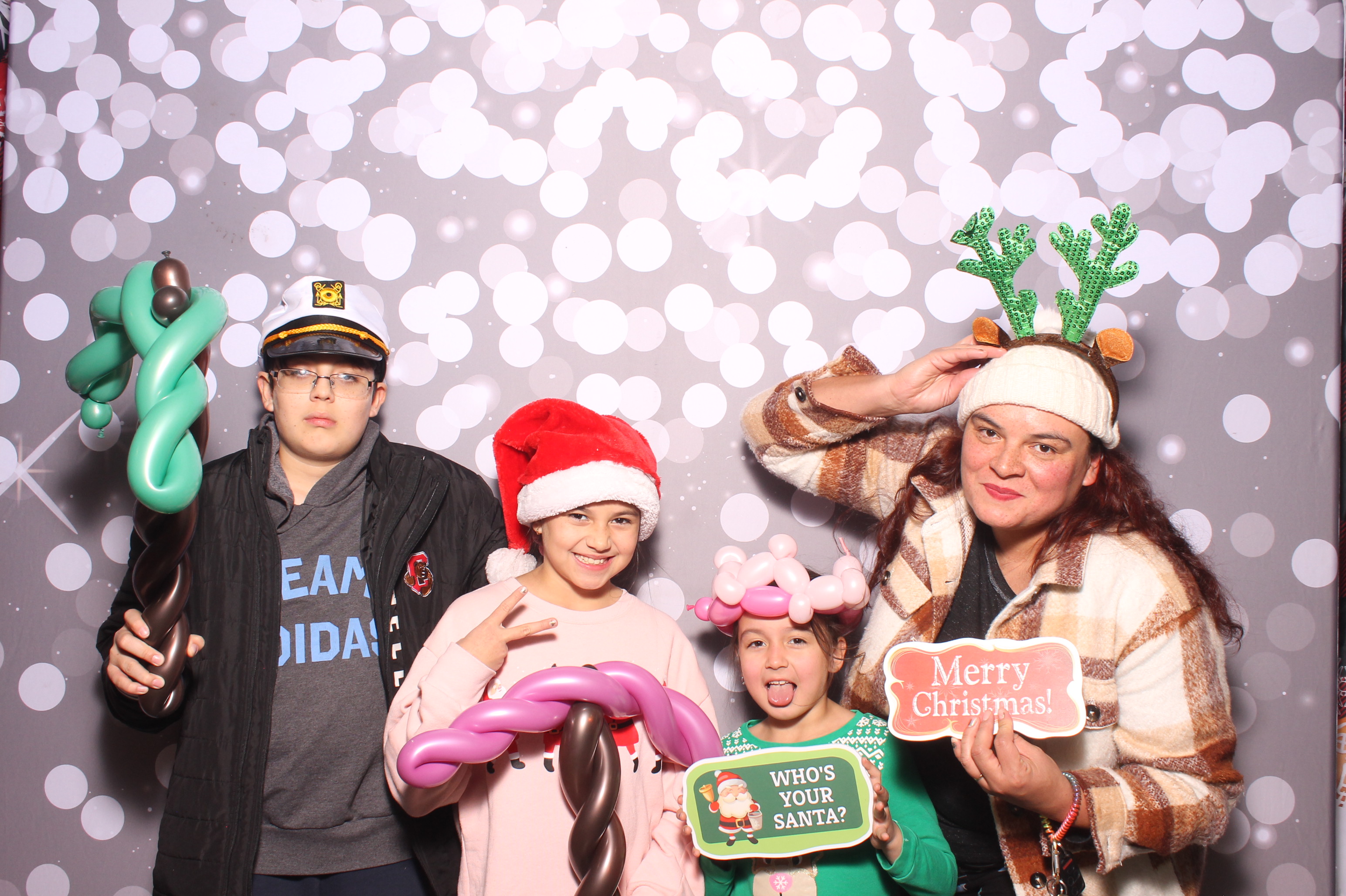 Hamilton TWP. Maineville Joint Tree Lighting | View more photos from the event at gallery.photoboothcincy.com/u/PhotoBoothCincy/Hamilton-TWP-Maineville-Joint-Tree-Lighting