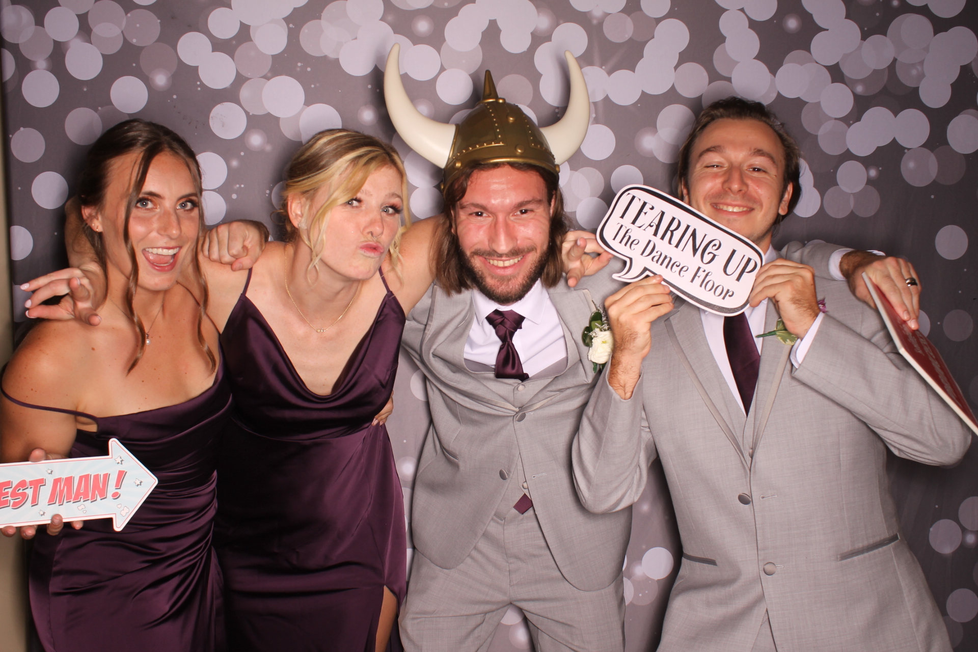 Hannah & Daniel | View more photos from the event at gallery.photoboothcincy.com/u/PhotoBoothCincy/Hannah-Daniel