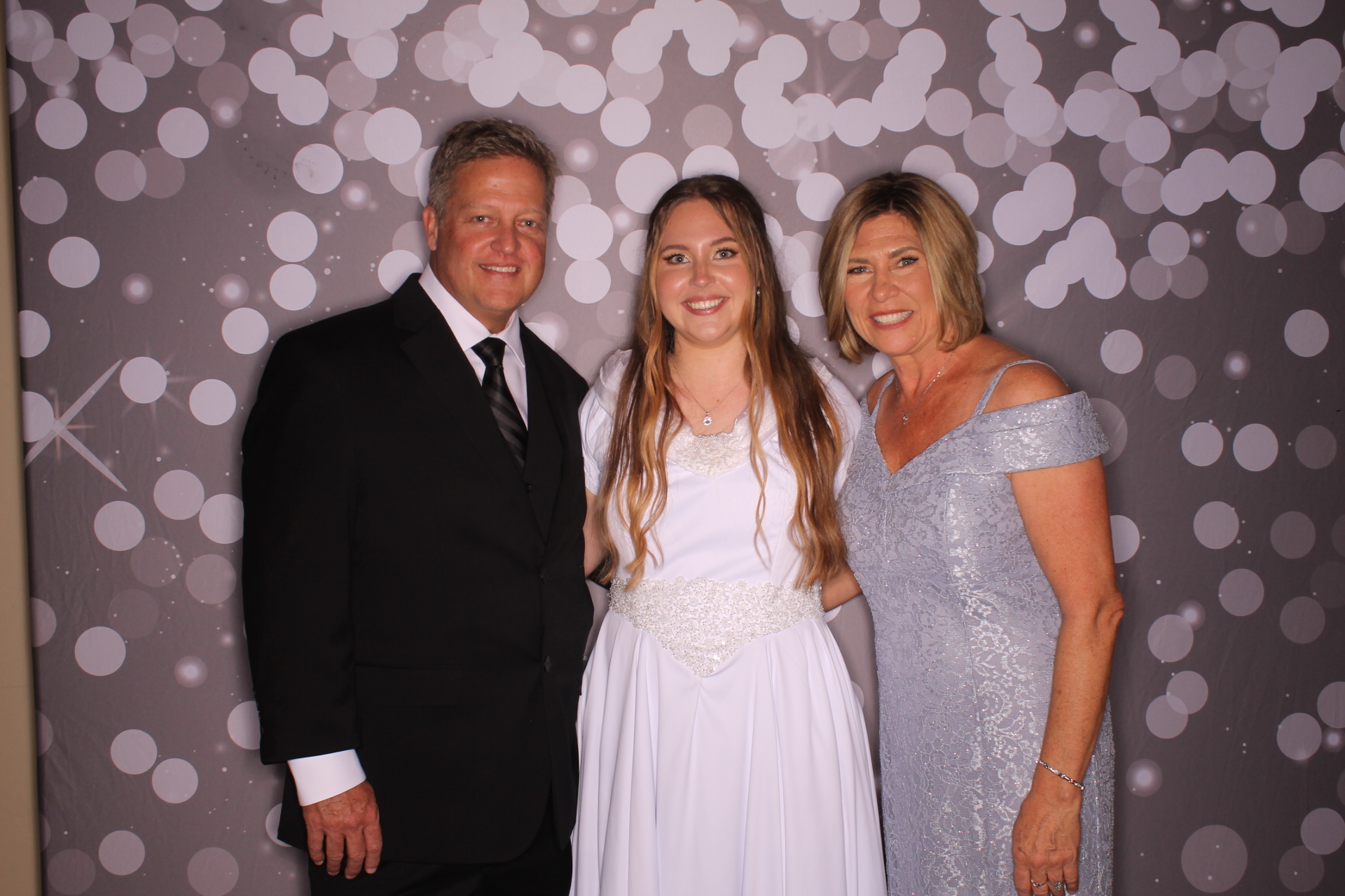 Hannah & Daniel | View more photos from the event at gallery.photoboothcincy.com/u/PhotoBoothCincy/Hannah-Daniel