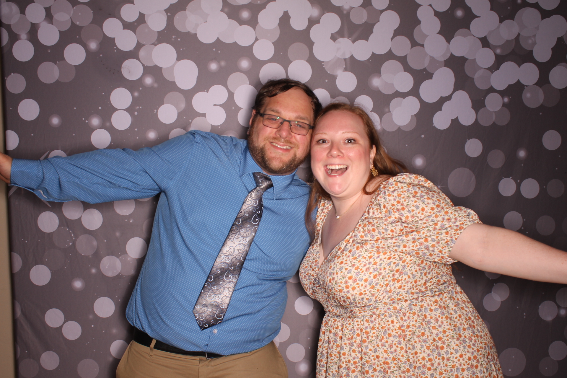 Hannah & Daniel | View more photos from the event at gallery.photoboothcincy.com/u/PhotoBoothCincy/Hannah-Daniel