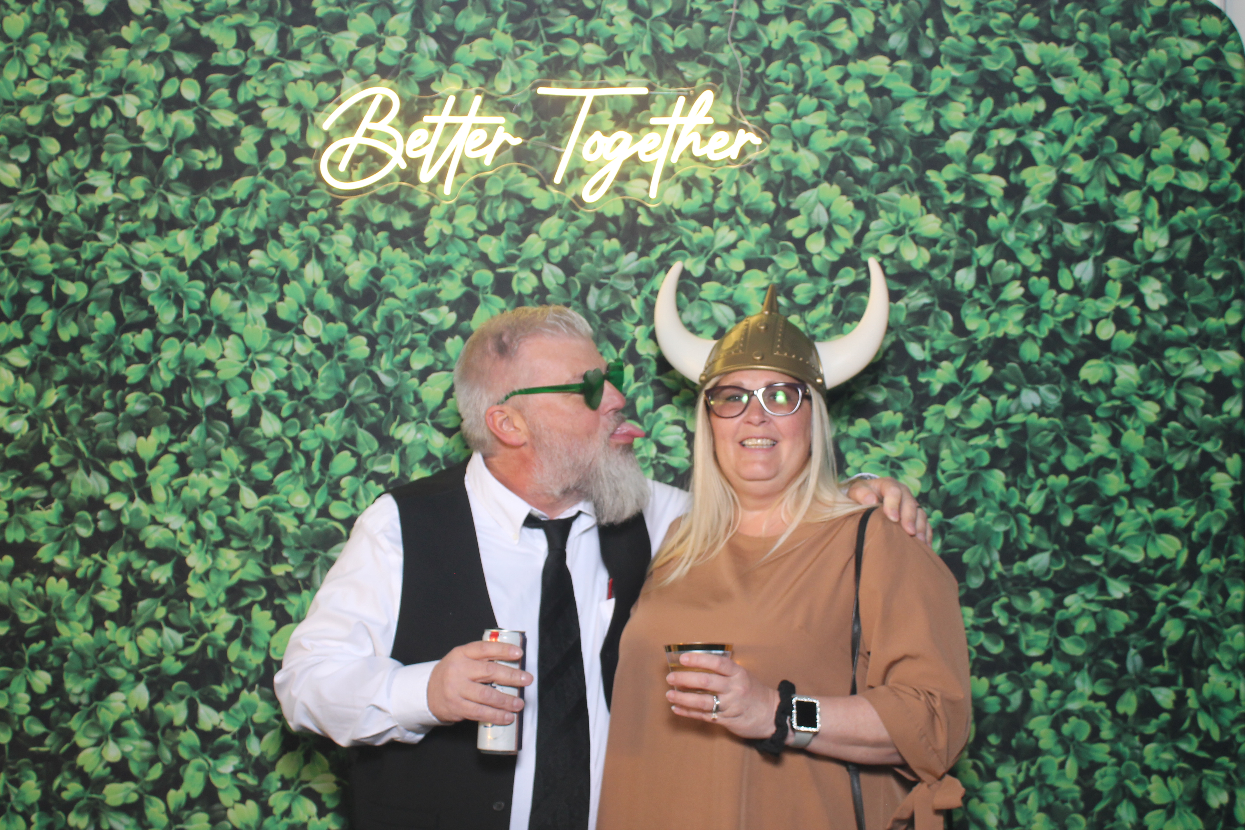 Hayley Perry Reception | View more photos from the event at gallery.photoboothcincy.com/u/PhotoBoothCincy/Hayley-Perry-Reception