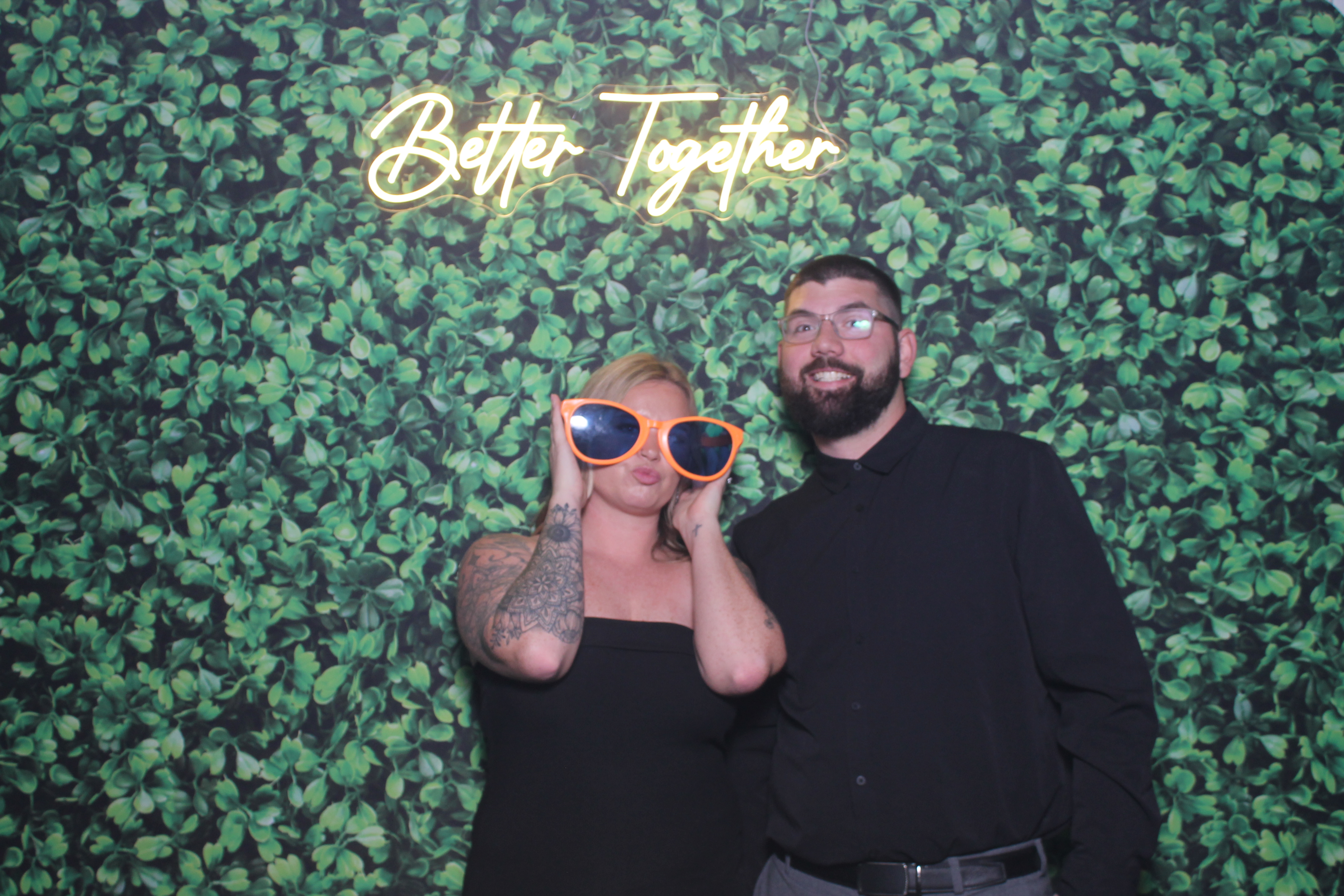Hayley Perry Reception | View more photos from the event at gallery.photoboothcincy.com/u/PhotoBoothCincy/Hayley-Perry-Reception