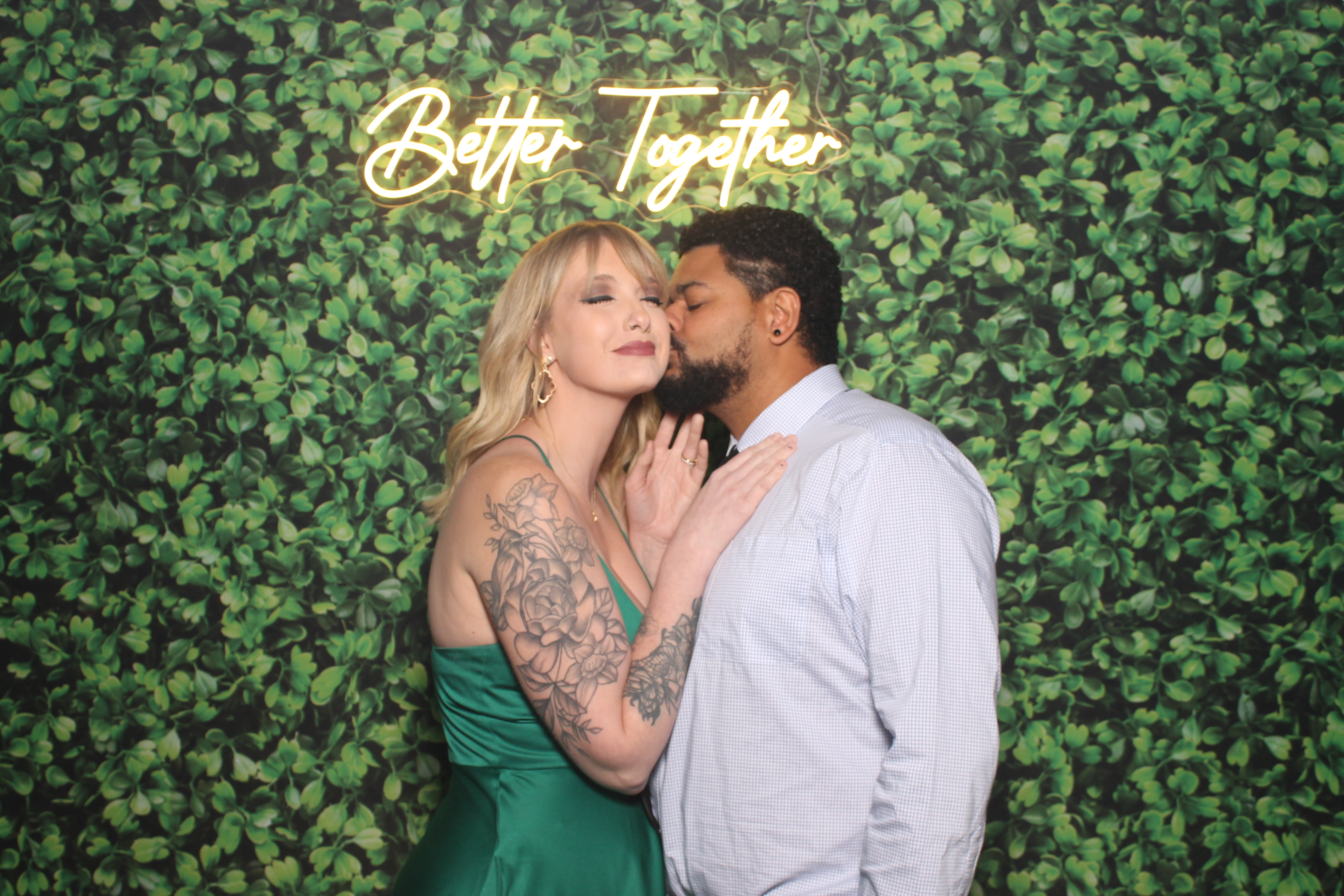 Hayley Perry Reception | View more photos from the event at gallery.photoboothcincy.com/u/PhotoBoothCincy/Hayley-Perry-Reception