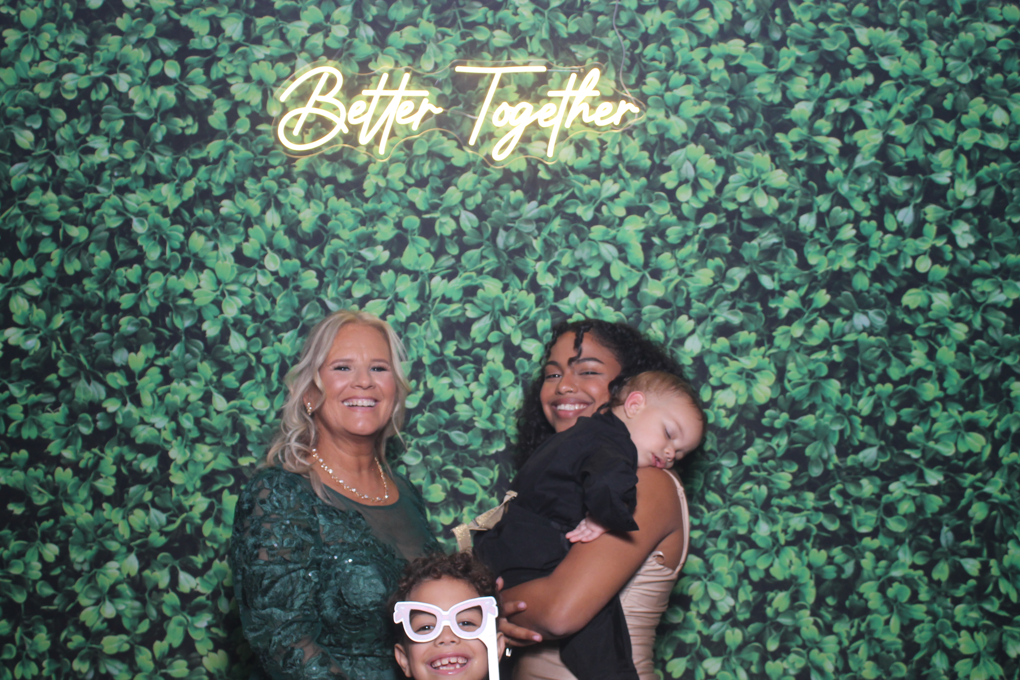 Hayley Perry Reception | View more photos from the event at gallery.photoboothcincy.com/u/PhotoBoothCincy/Hayley-Perry-Reception