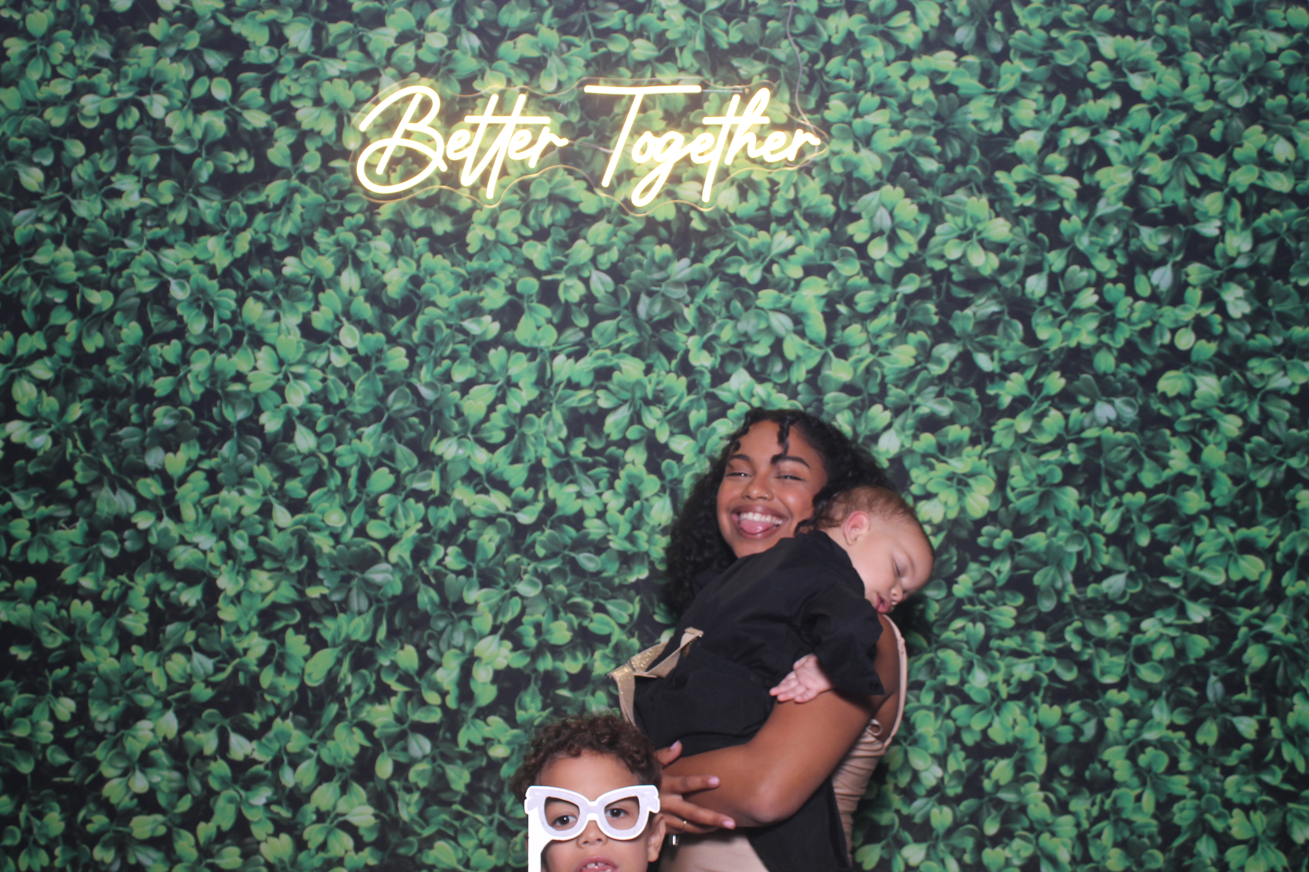 Hayley Perry Reception | View more photos from the event at gallery.photoboothcincy.com/u/PhotoBoothCincy/Hayley-Perry-Reception