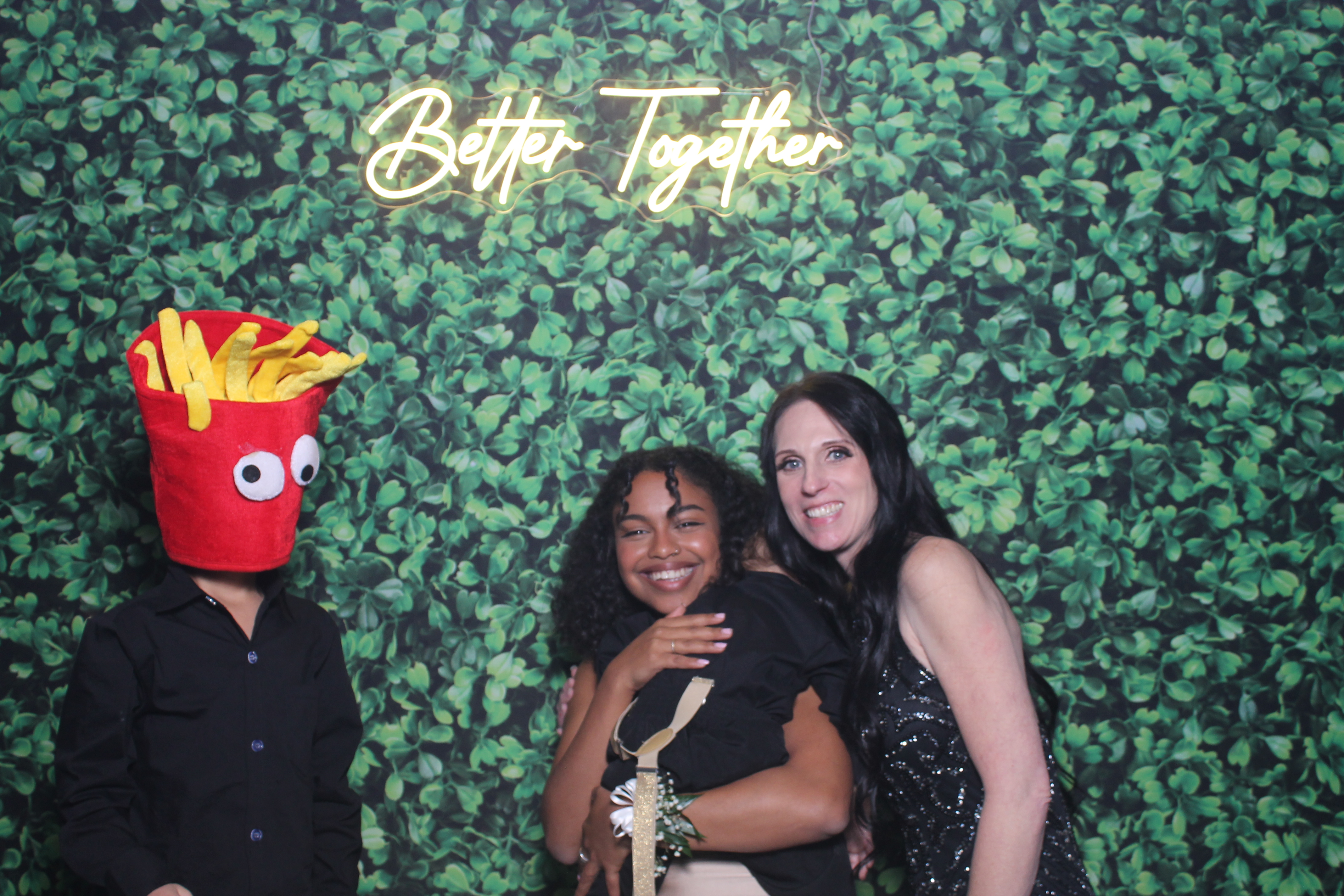 Hayley Perry Reception | View more photos from the event at gallery.photoboothcincy.com/u/PhotoBoothCincy/Hayley-Perry-Reception