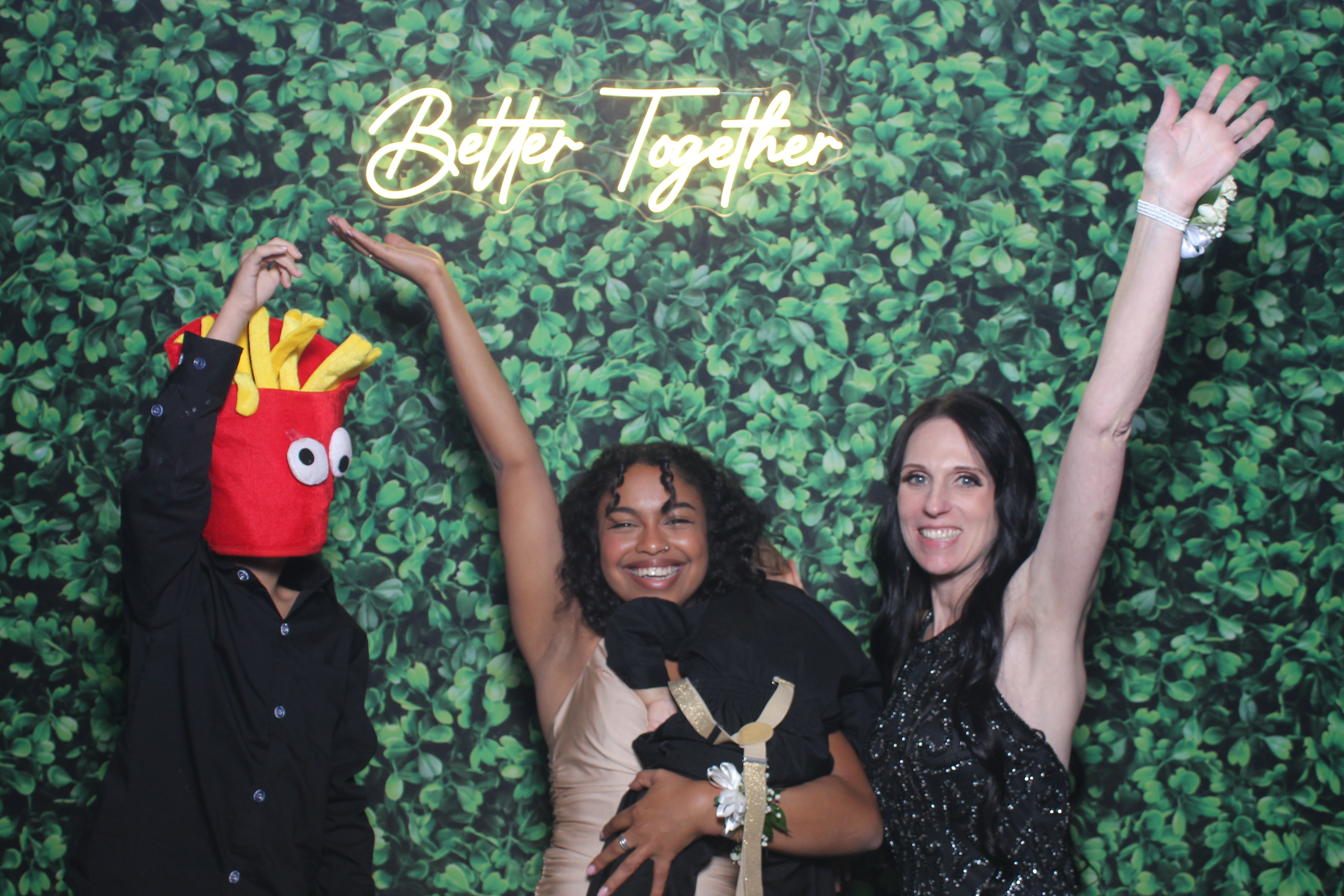 Hayley Perry Reception | View more photos from the event at gallery.photoboothcincy.com/u/PhotoBoothCincy/Hayley-Perry-Reception