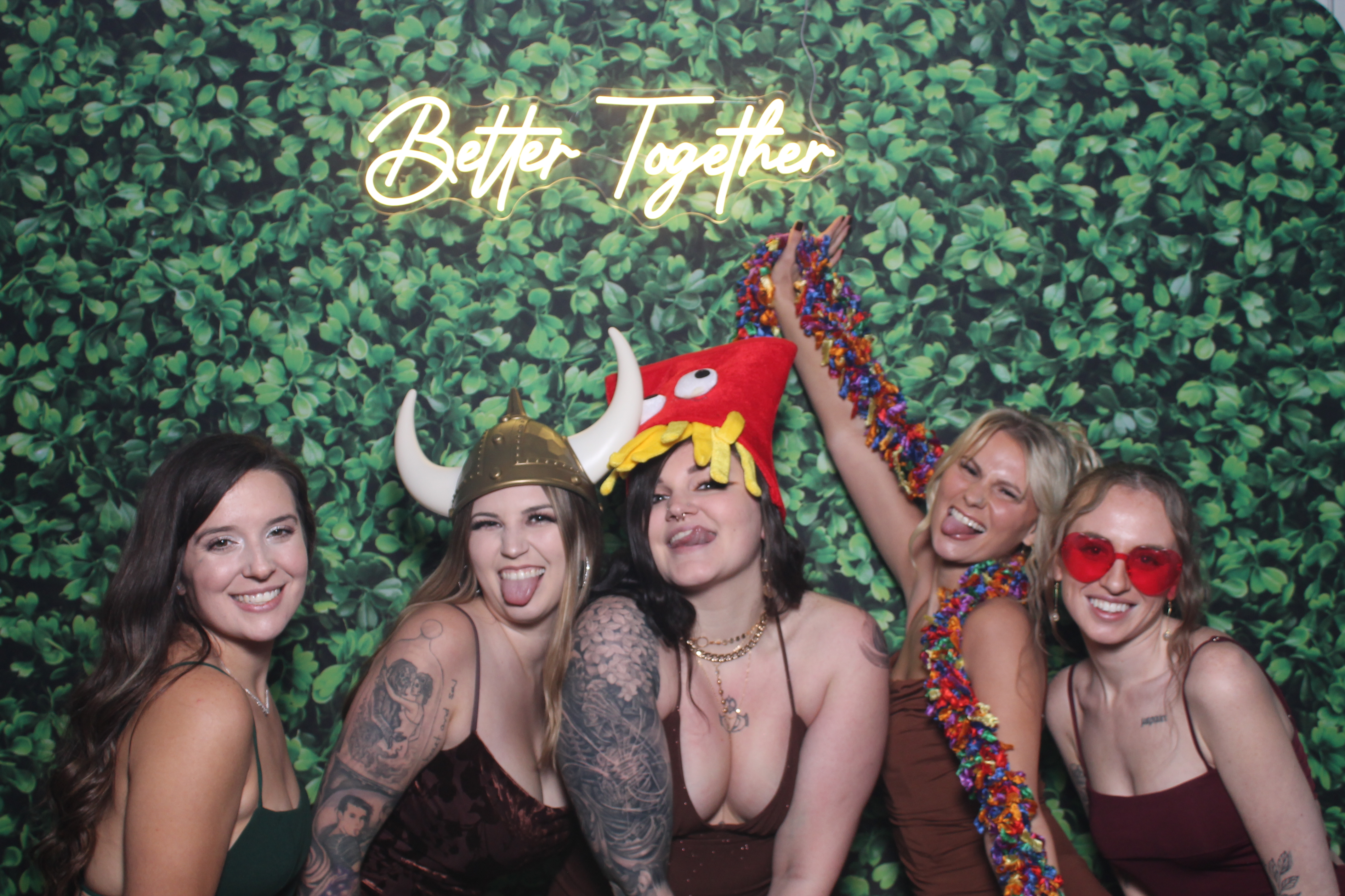 Hayley Perry Reception | View more photos from the event at gallery.photoboothcincy.com/u/PhotoBoothCincy/Hayley-Perry-Reception