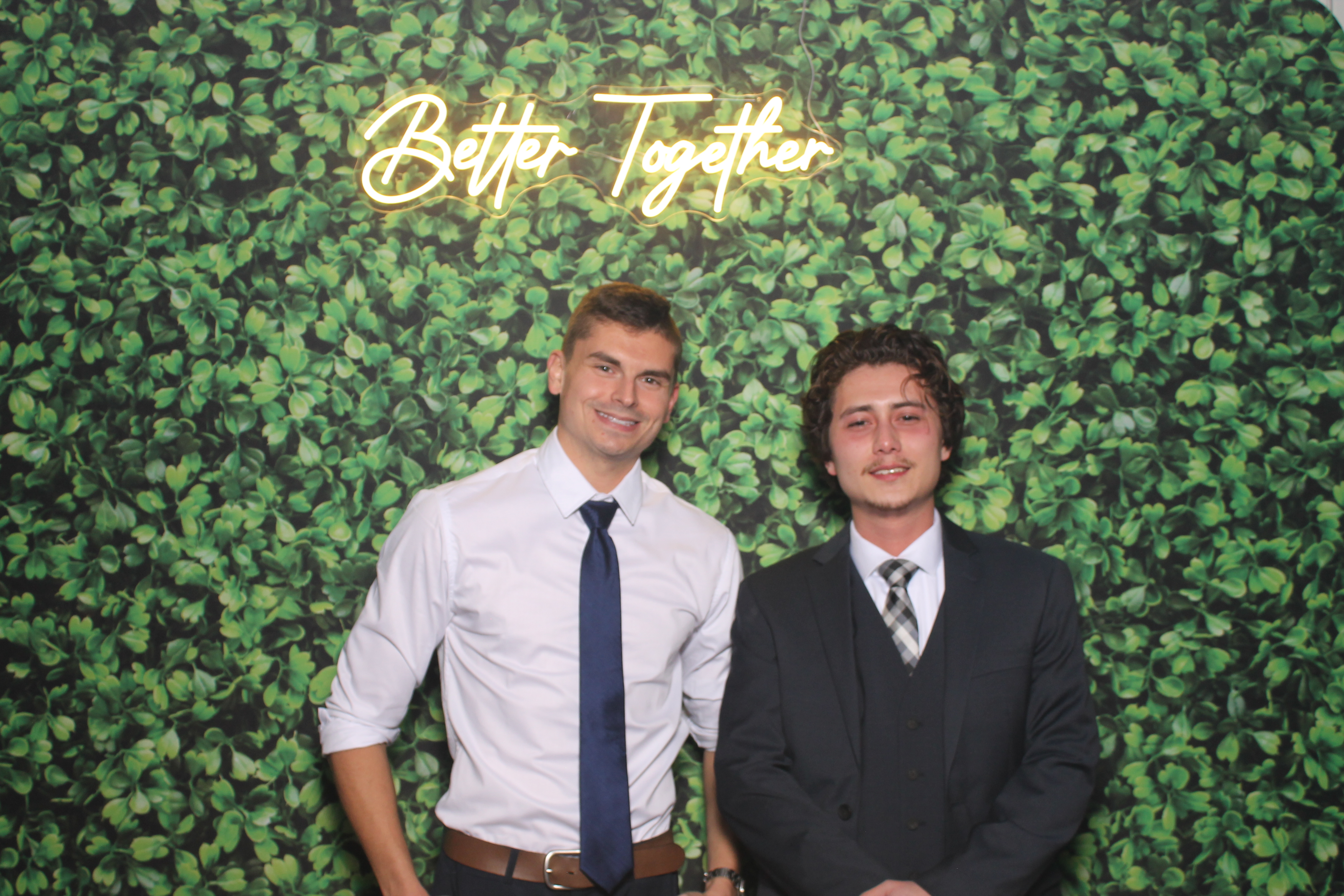 Hayley Perry Reception | View more photos from the event at gallery.photoboothcincy.com/u/PhotoBoothCincy/Hayley-Perry-Reception