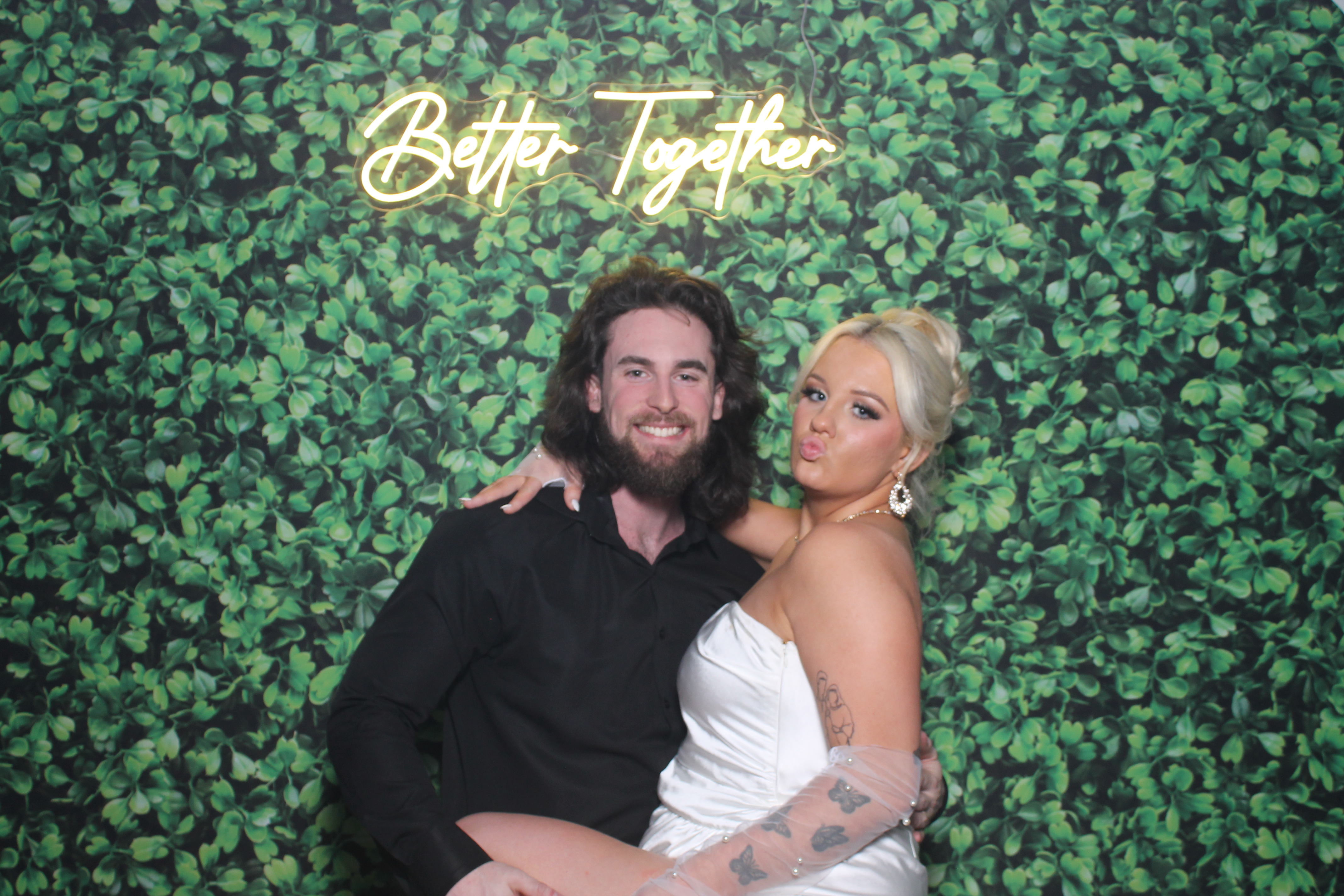 Hayley Perry Reception | View more photos from the event at gallery.photoboothcincy.com/u/PhotoBoothCincy/Hayley-Perry-Reception