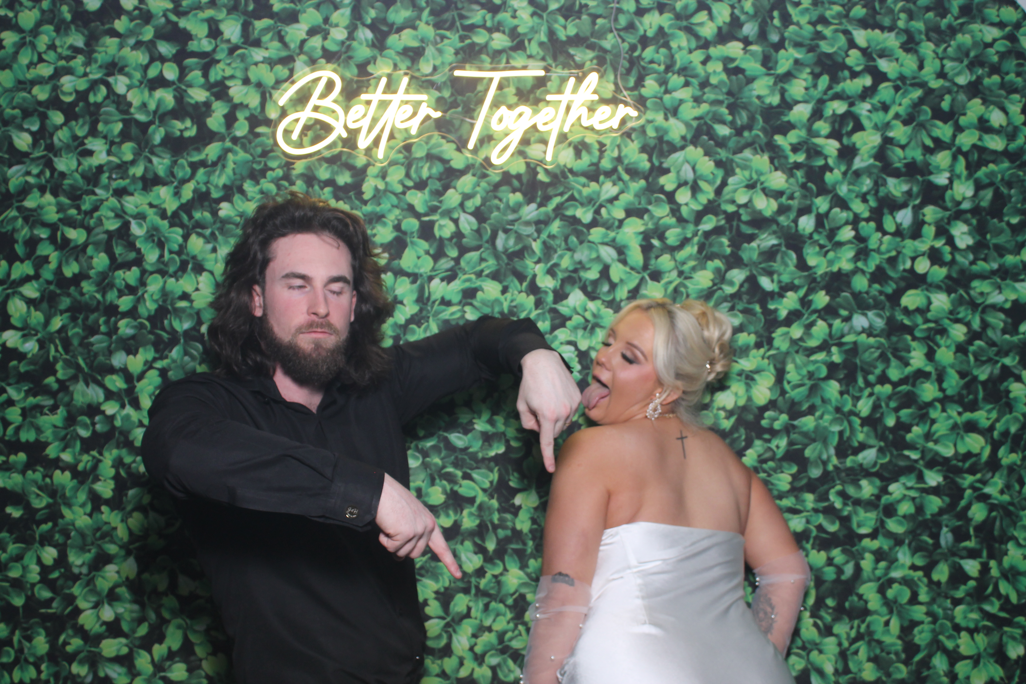 Hayley Perry Reception | View more photos from the event at gallery.photoboothcincy.com/u/PhotoBoothCincy/Hayley-Perry-Reception