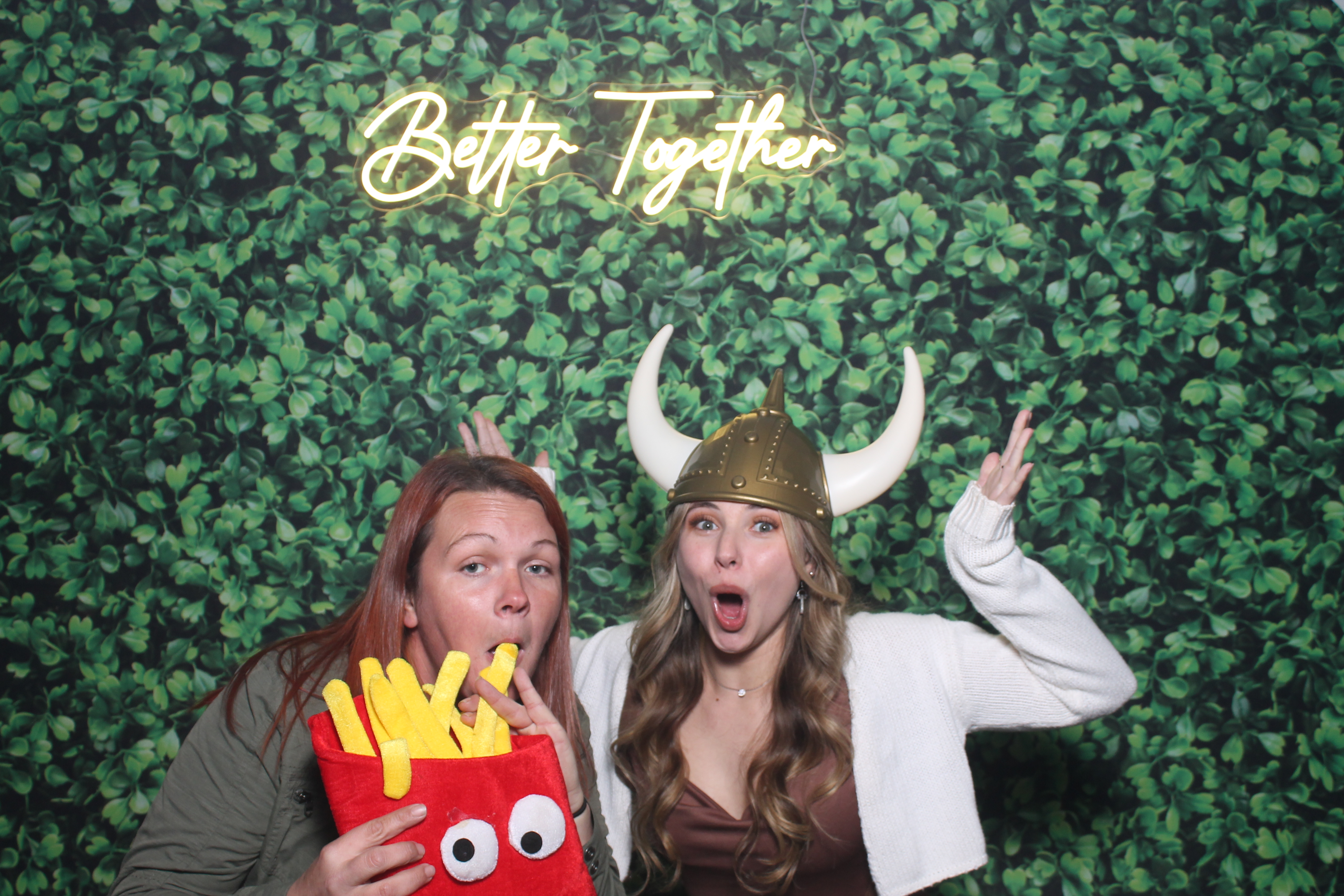 Hayley Perry Reception | View more photos from the event at gallery.photoboothcincy.com/u/PhotoBoothCincy/Hayley-Perry-Reception