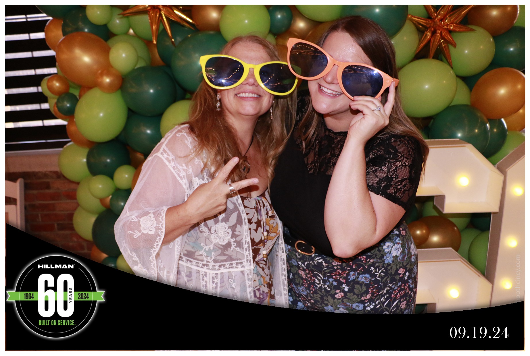 Hillman 60th Anniversary | View more photos from the event at gallery.photoboothcincy.com/u/PhotoBoothCincy/Hillman-60th-Anniversary