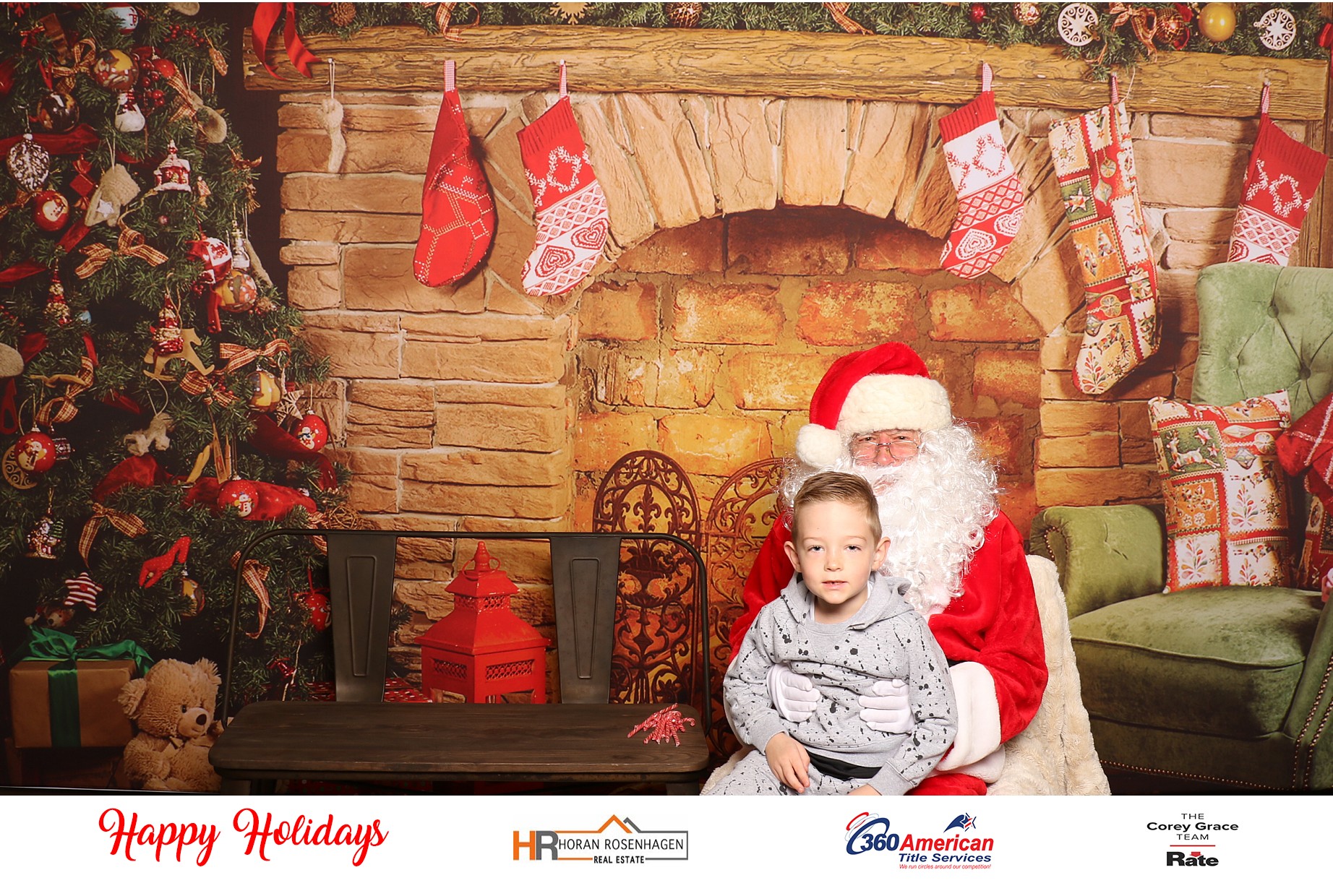 Horan RosenHagen Santa Photo | View more photos from the event at gallery.photoboothcincy.com/u/PhotoBoothCincy/Horan-RosenHagen-Santa-Photo