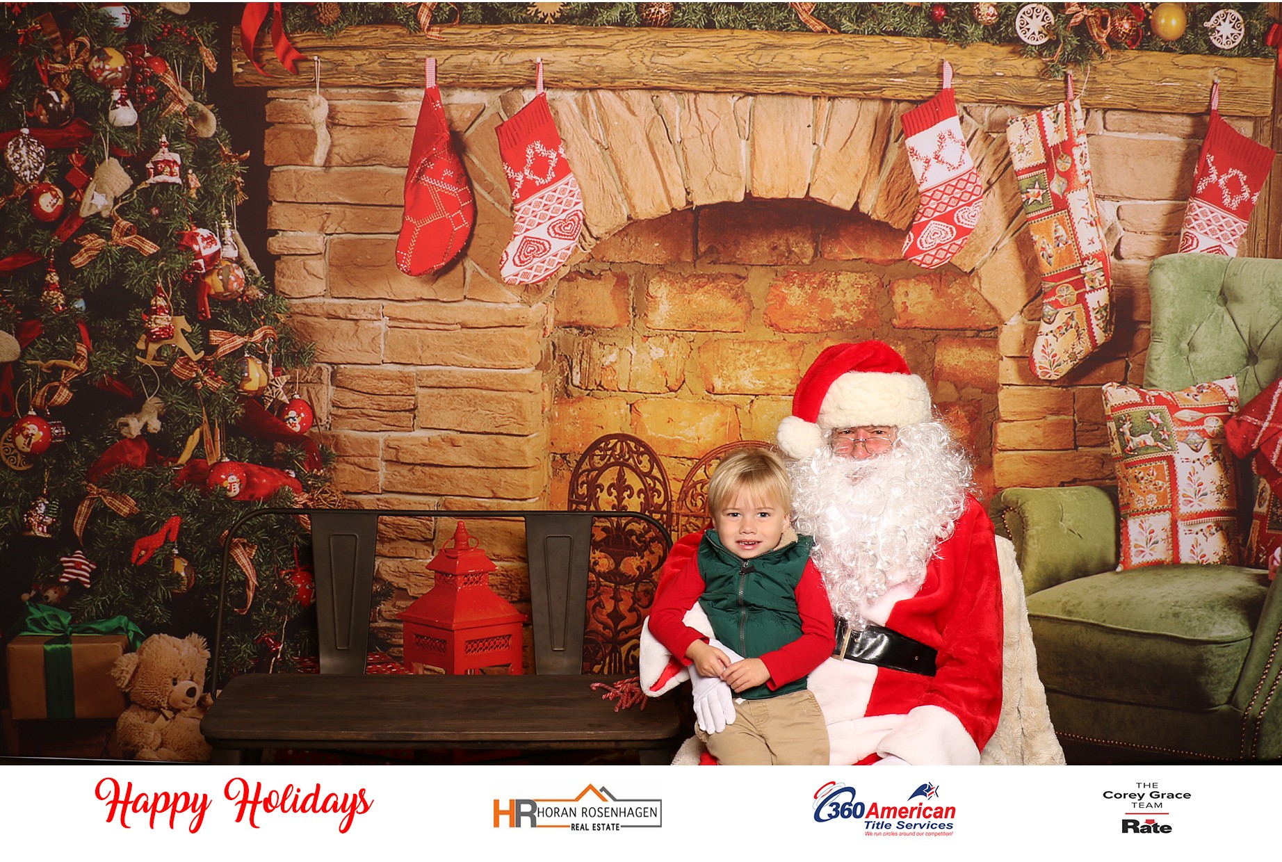 Horan RosenHagen Santa Photo | View more photos from the event at gallery.photoboothcincy.com/u/PhotoBoothCincy/Horan-RosenHagen-Santa-Photo