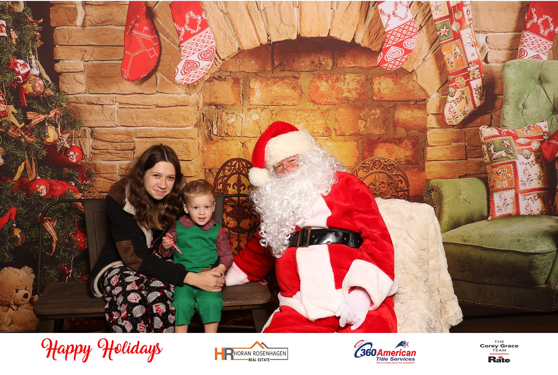 Horan RosenHagen Santa Photo | View more photos from the event at gallery.photoboothcincy.com/u/PhotoBoothCincy/Horan-RosenHagen-Santa-Photo