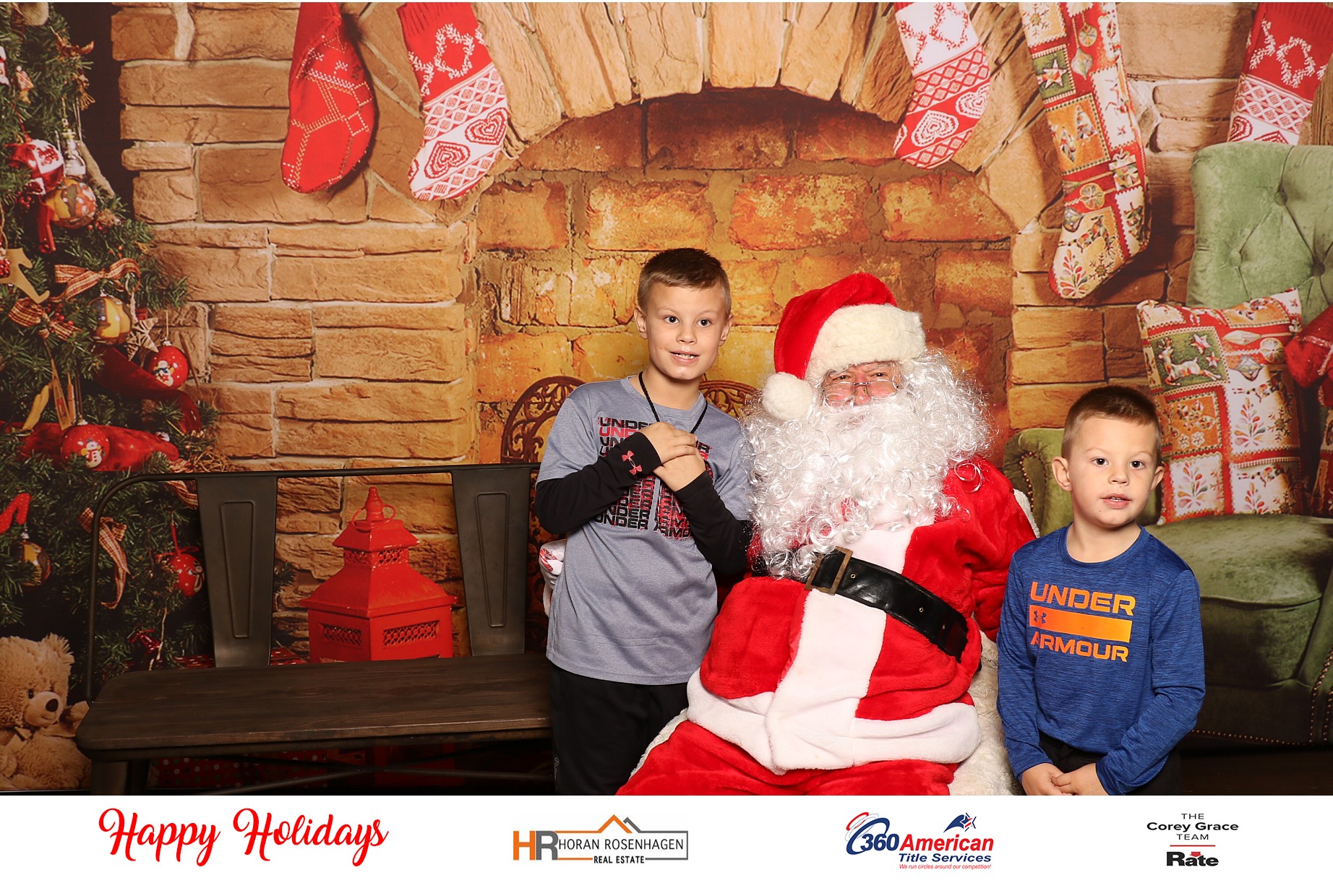 Horan RosenHagen Santa Photo | View more photos from the event at gallery.photoboothcincy.com/u/PhotoBoothCincy/Horan-RosenHagen-Santa-Photo