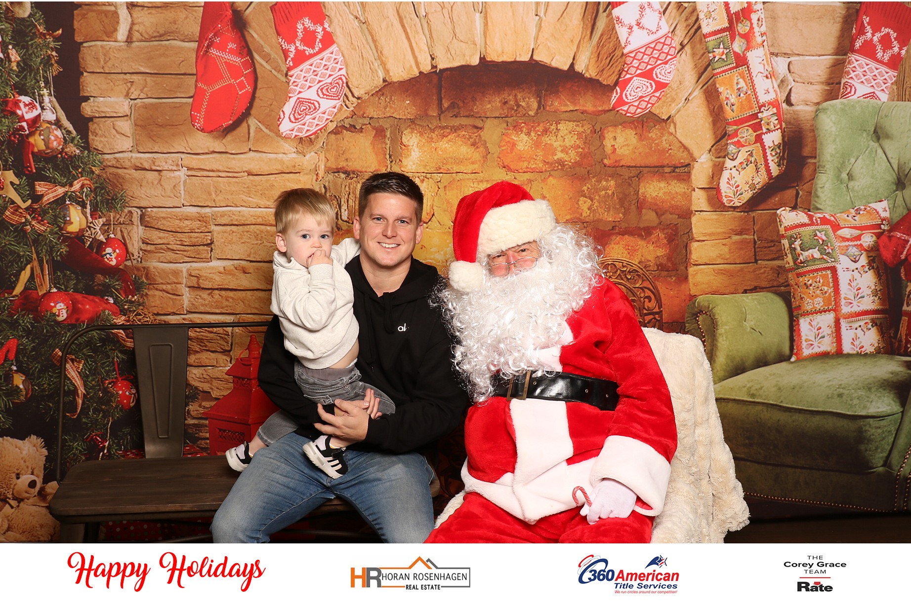 Horan RosenHagen Santa Photo | View more photos from the event at gallery.photoboothcincy.com/u/PhotoBoothCincy/Horan-RosenHagen-Santa-Photo