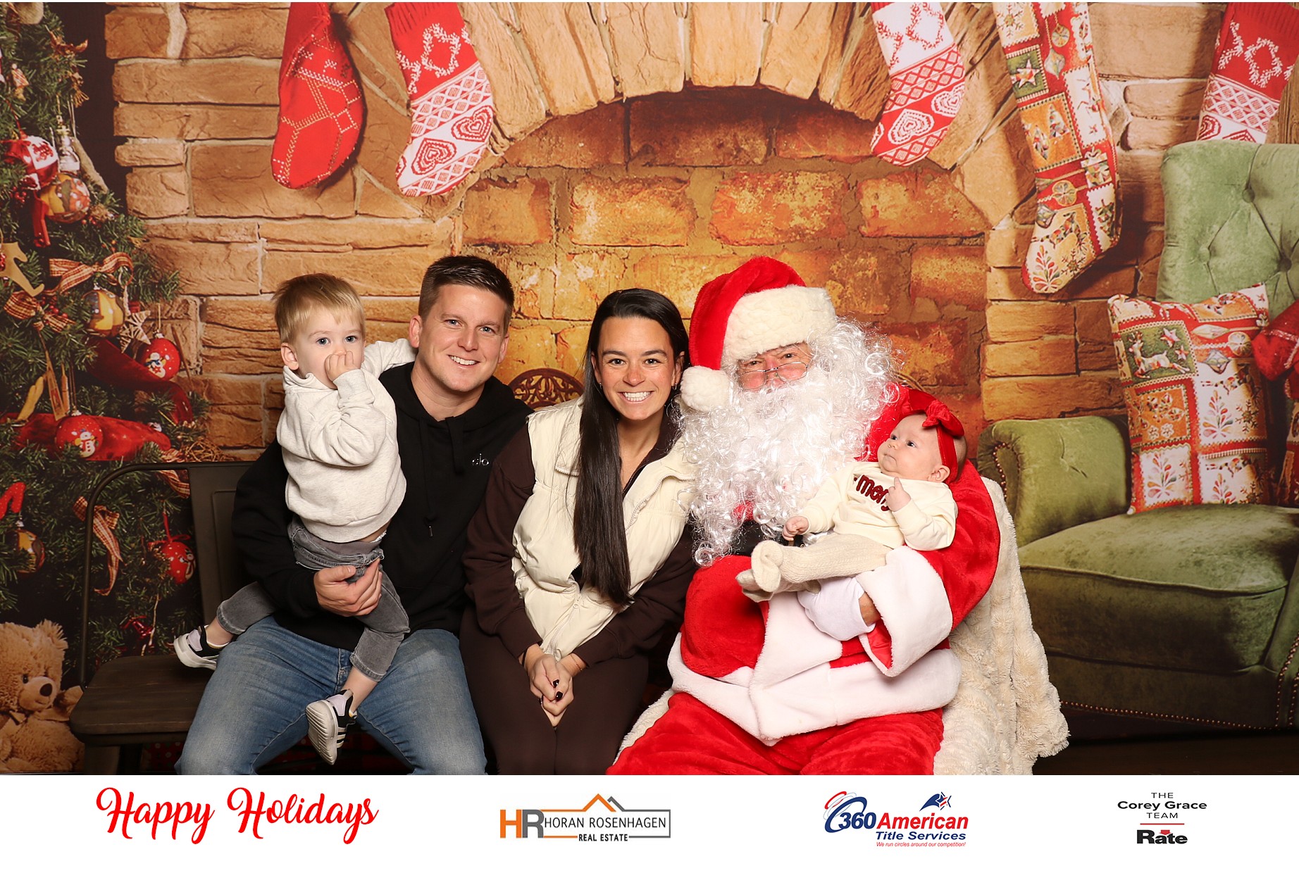 Horan RosenHagen Santa Photo | View more photos from the event at gallery.photoboothcincy.com/u/PhotoBoothCincy/Horan-RosenHagen-Santa-Photo