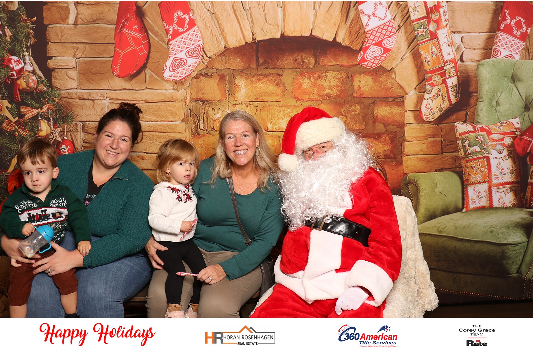 Horan RosenHagen Santa Photo | View more photos from the event at gallery.photoboothcincy.com/u/PhotoBoothCincy/Horan-RosenHagen-Santa-Photo