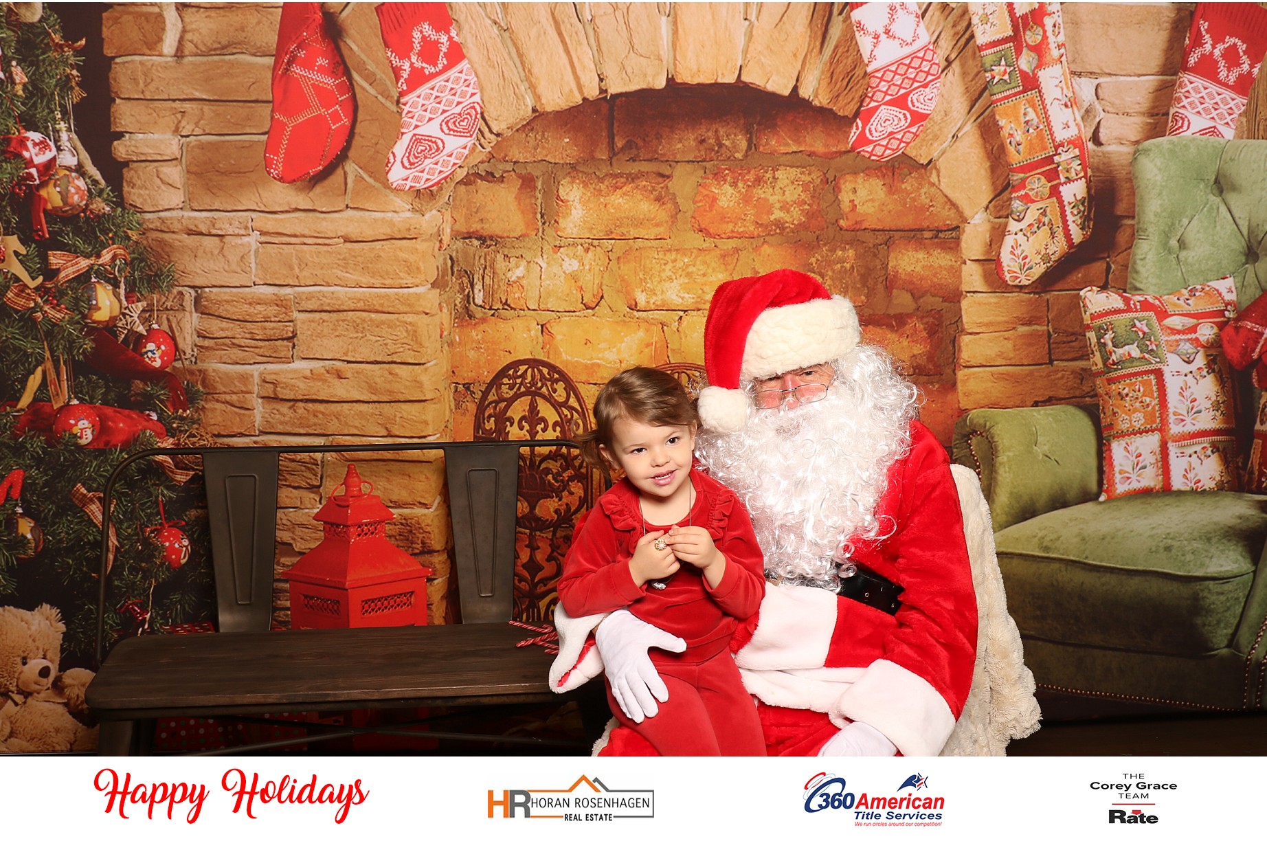 Horan RosenHagen Santa Photo | View more photos from the event at gallery.photoboothcincy.com/u/PhotoBoothCincy/Horan-RosenHagen-Santa-Photo