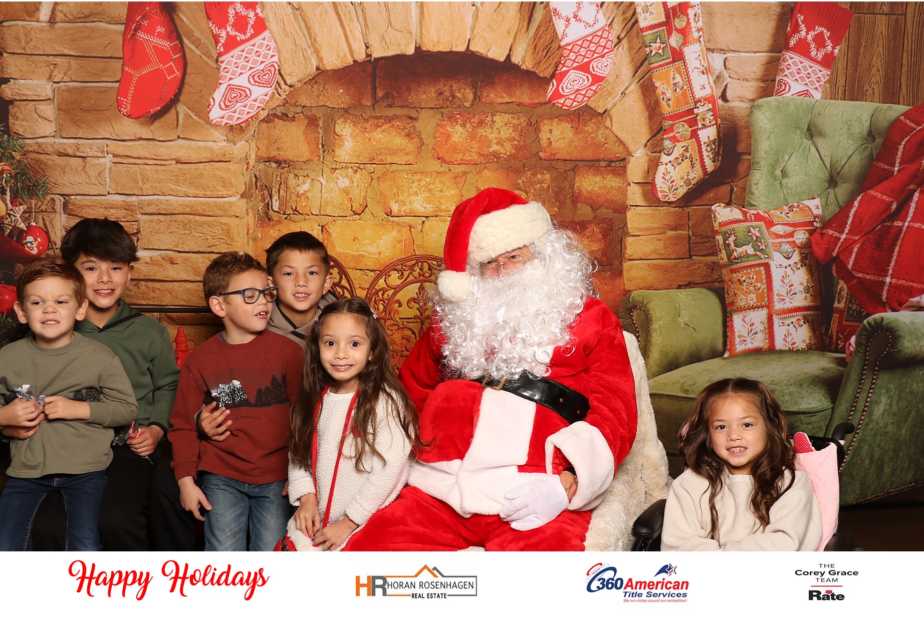 Horan RosenHagen Santa Photo | View more photos from the event at gallery.photoboothcincy.com/u/PhotoBoothCincy/Horan-RosenHagen-Santa-Photo