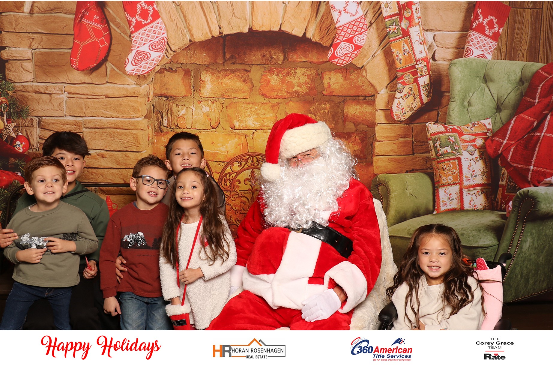 Horan RosenHagen Santa Photo | View more photos from the event at gallery.photoboothcincy.com/u/PhotoBoothCincy/Horan-RosenHagen-Santa-Photo