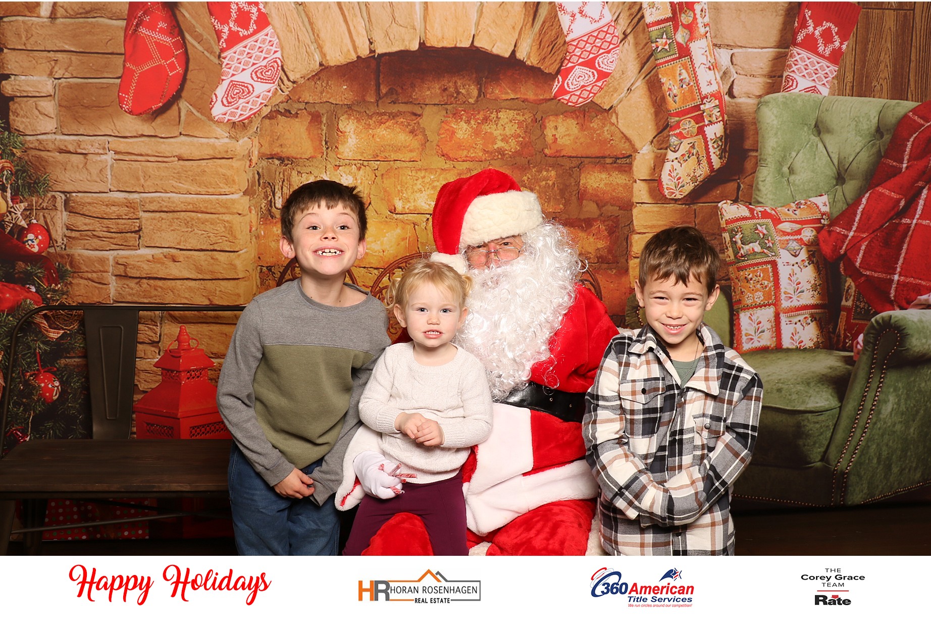Horan RosenHagen Santa Photo | View more photos from the event at gallery.photoboothcincy.com/u/PhotoBoothCincy/Horan-RosenHagen-Santa-Photo
