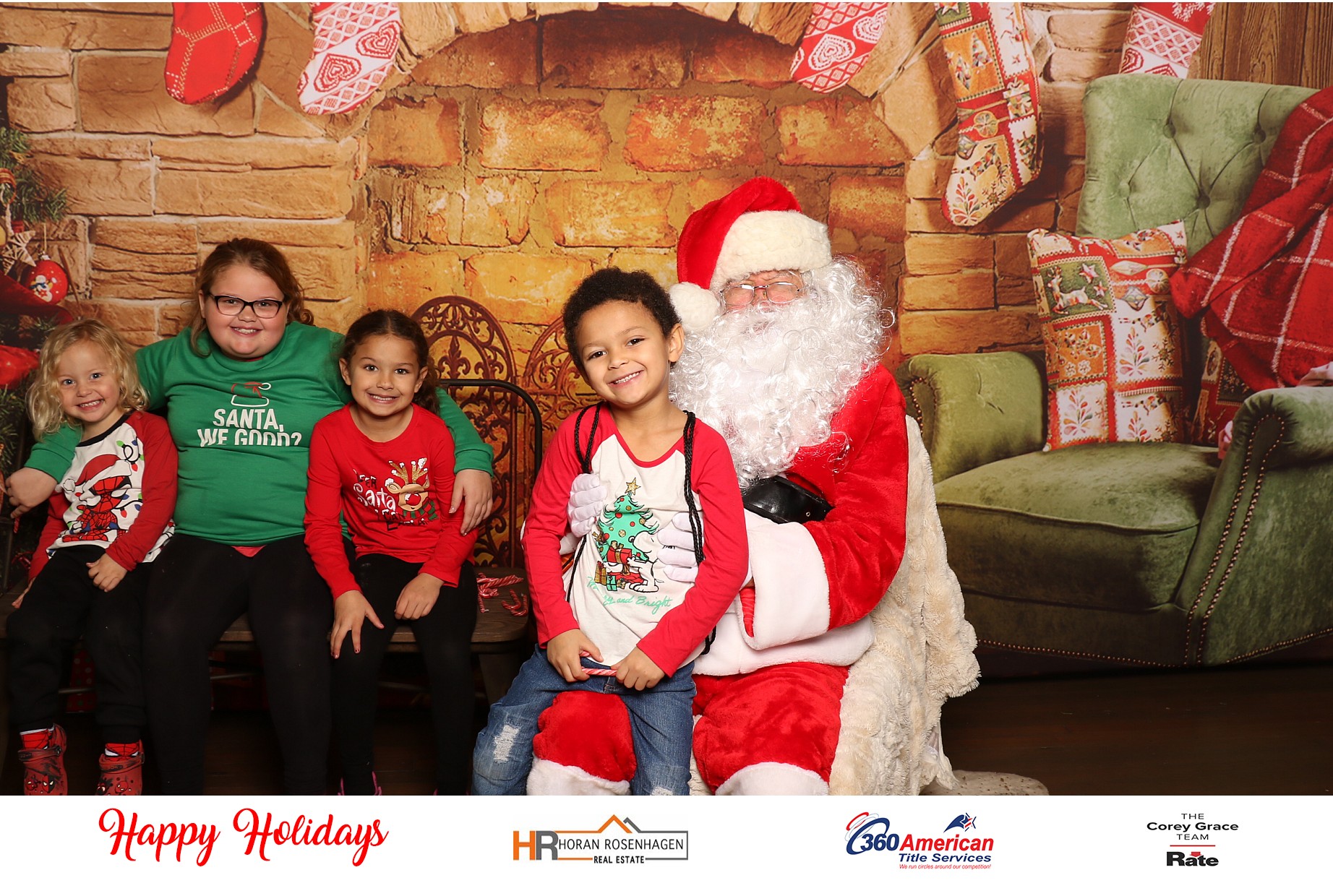 Horan RosenHagen Santa Photo | View more photos from the event at gallery.photoboothcincy.com/u/PhotoBoothCincy/Horan-RosenHagen-Santa-Photo