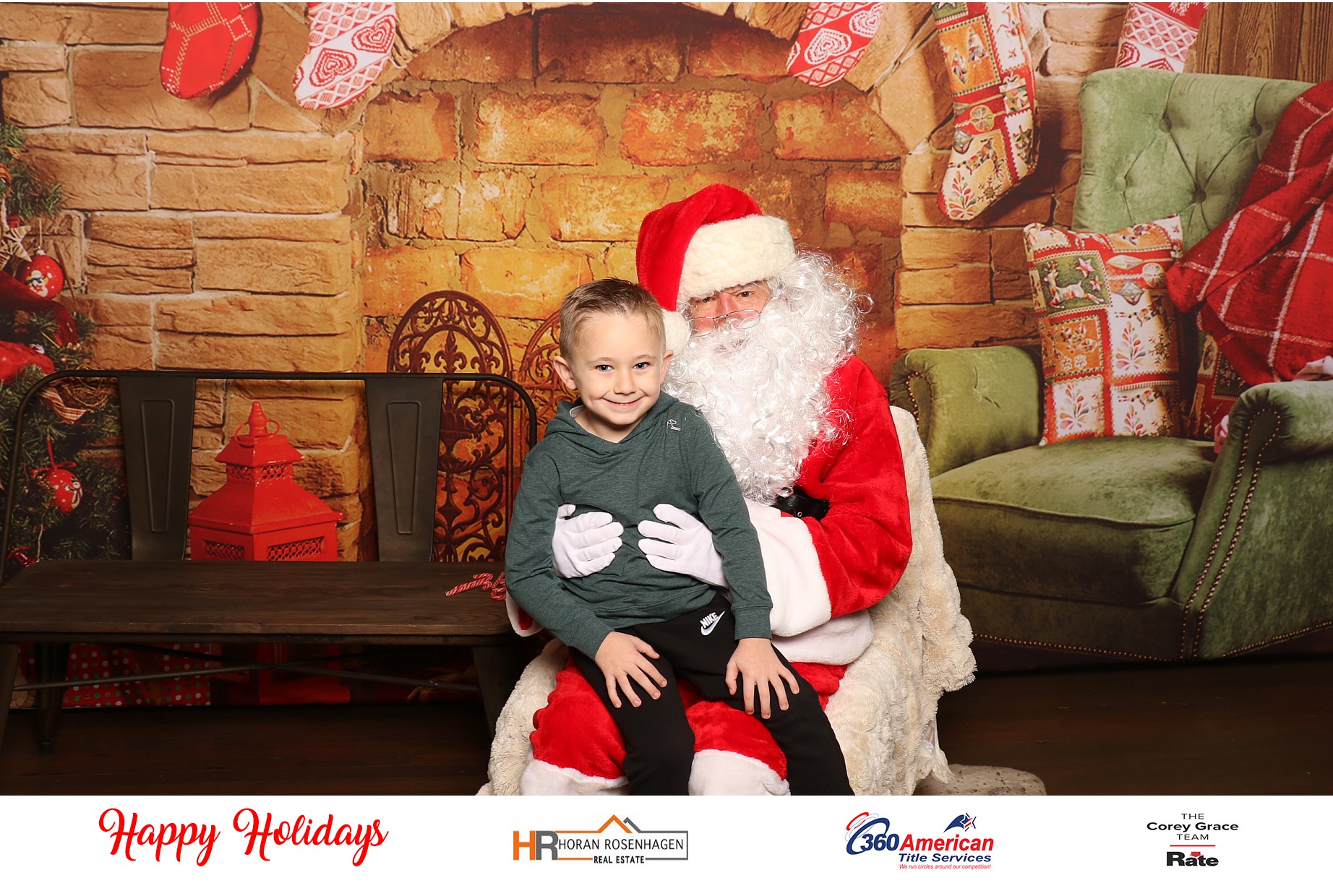 Horan RosenHagen Santa Photo | View more photos from the event at gallery.photoboothcincy.com/u/PhotoBoothCincy/Horan-RosenHagen-Santa-Photo