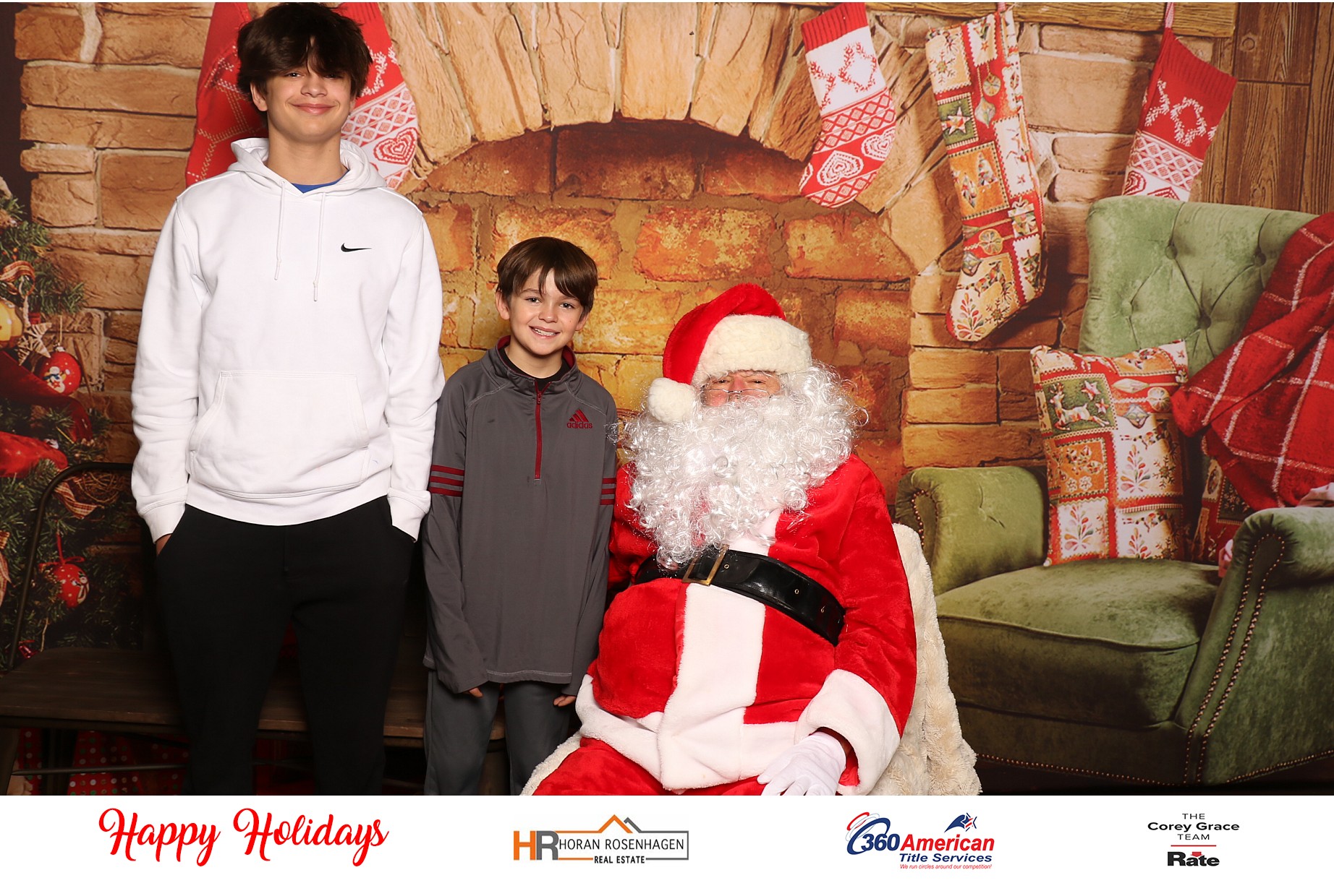 Horan RosenHagen Santa Photo | View more photos from the event at gallery.photoboothcincy.com/u/PhotoBoothCincy/Horan-RosenHagen-Santa-Photo