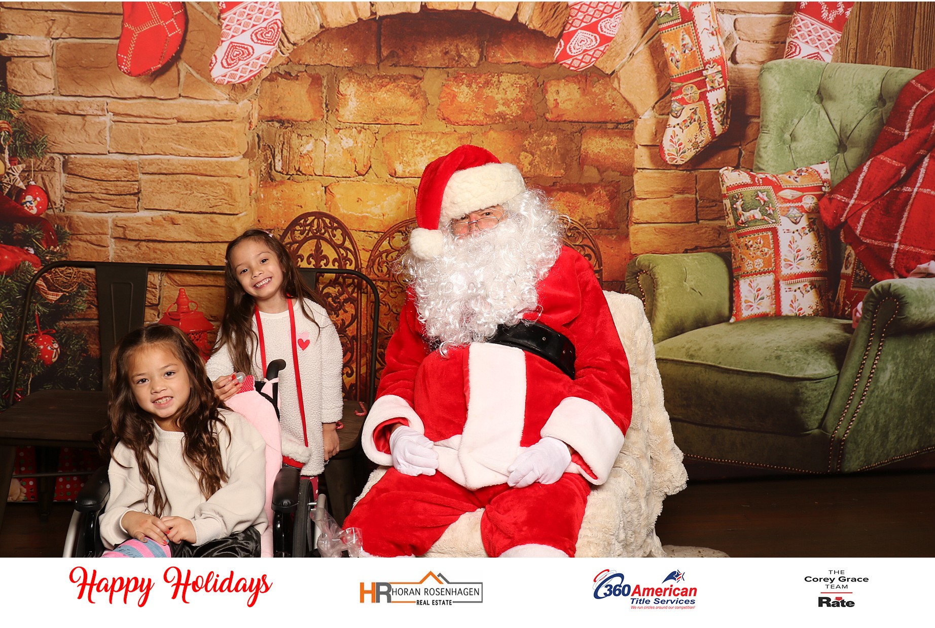 Horan RosenHagen Santa Photo | View more photos from the event at gallery.photoboothcincy.com/u/PhotoBoothCincy/Horan-RosenHagen-Santa-Photo