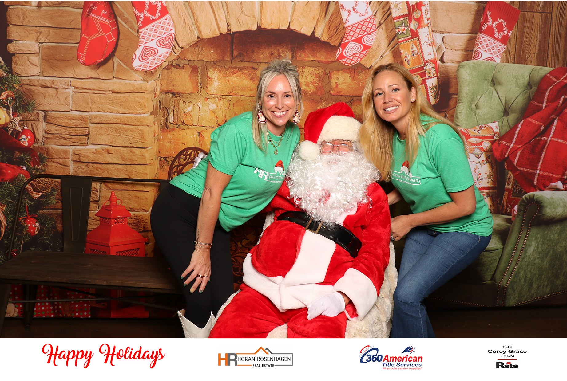 Horan RosenHagen Santa Photo | View more photos from the event at gallery.photoboothcincy.com/u/PhotoBoothCincy/Horan-RosenHagen-Santa-Photo