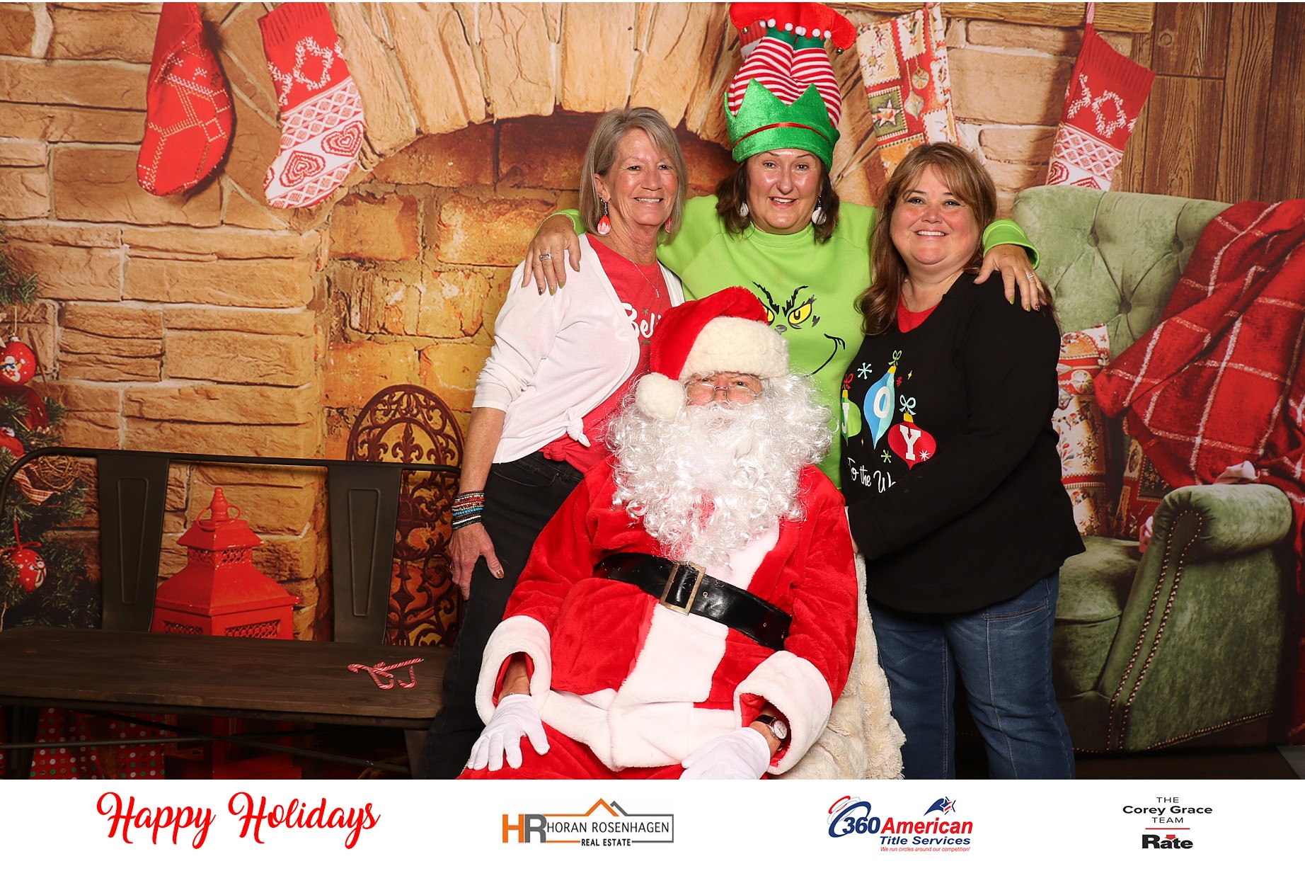 Horan RosenHagen Santa Photo | View more photos from the event at gallery.photoboothcincy.com/u/PhotoBoothCincy/Horan-RosenHagen-Santa-Photo