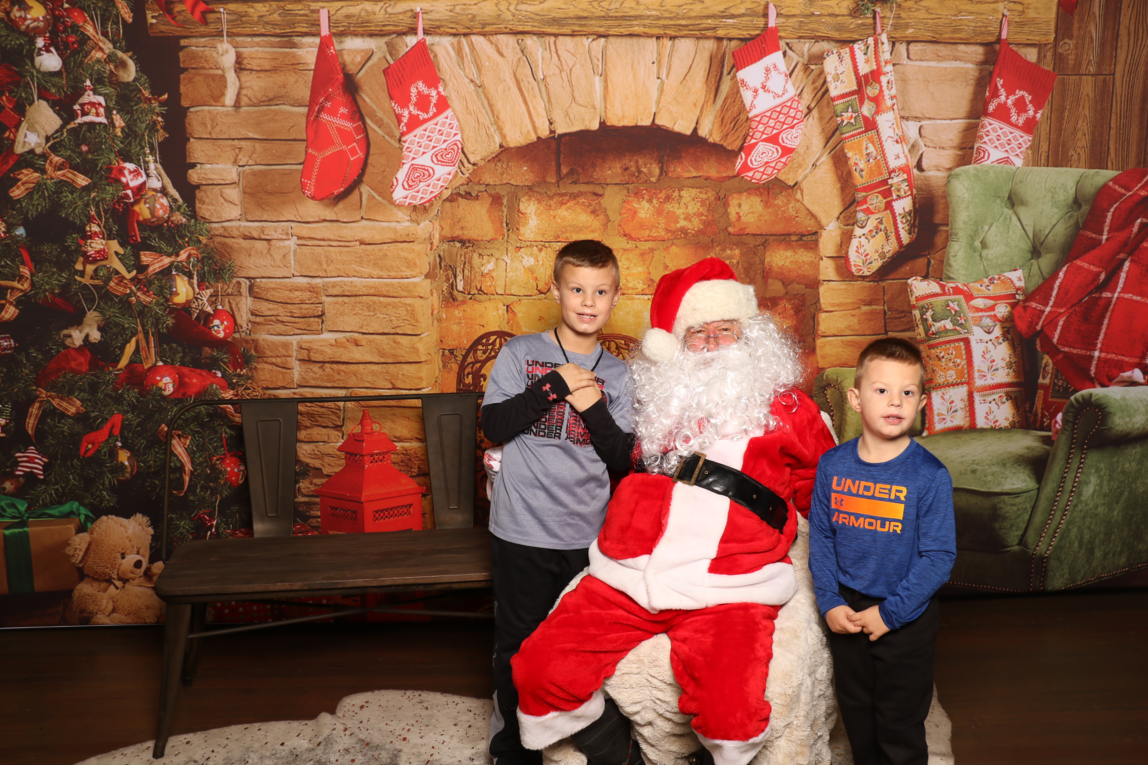 Horan RosenHagen Santa Photo | View more photos from the event at gallery.photoboothcincy.com/u/PhotoBoothCincy/Horan-RosenHagen-Santa-Photo