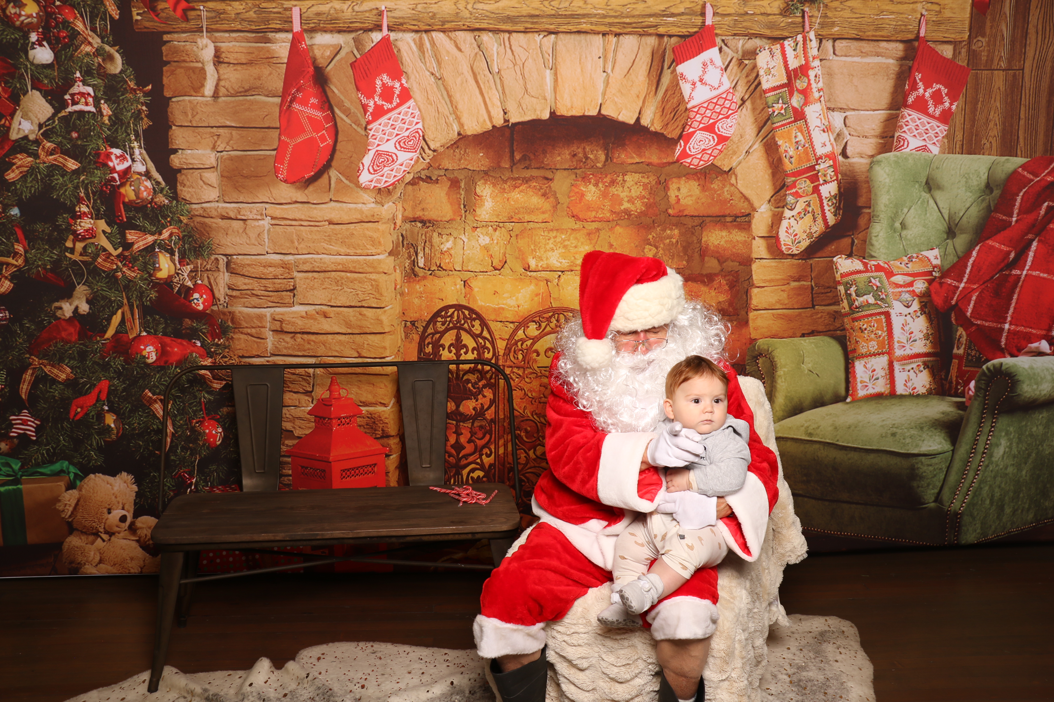 Horan RosenHagen Santa Photo | View more photos from the event at gallery.photoboothcincy.com/u/PhotoBoothCincy/Horan-RosenHagen-Santa-Photo