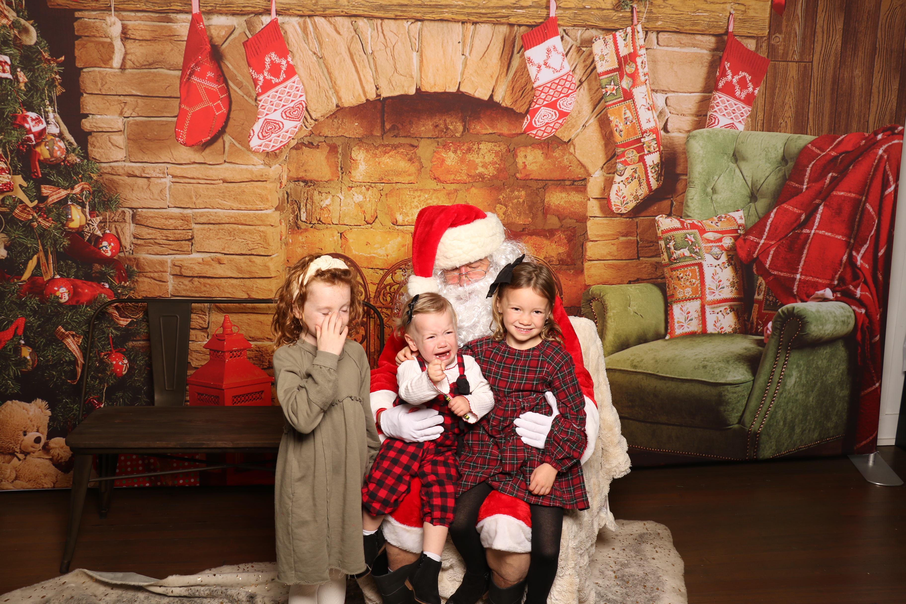 Horan RosenHagen Santa Photo | View more photos from the event at gallery.photoboothcincy.com/u/PhotoBoothCincy/Horan-RosenHagen-Santa-Photo