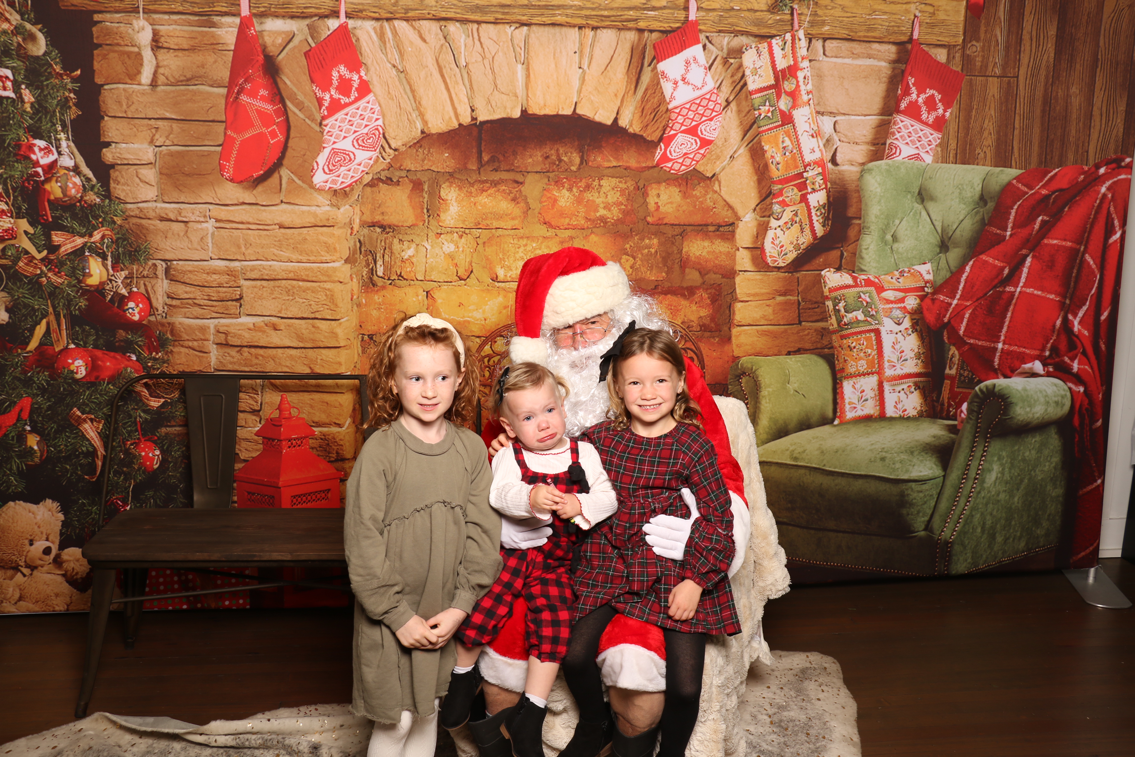 Horan RosenHagen Santa Photo | View more photos from the event at gallery.photoboothcincy.com/u/PhotoBoothCincy/Horan-RosenHagen-Santa-Photo
