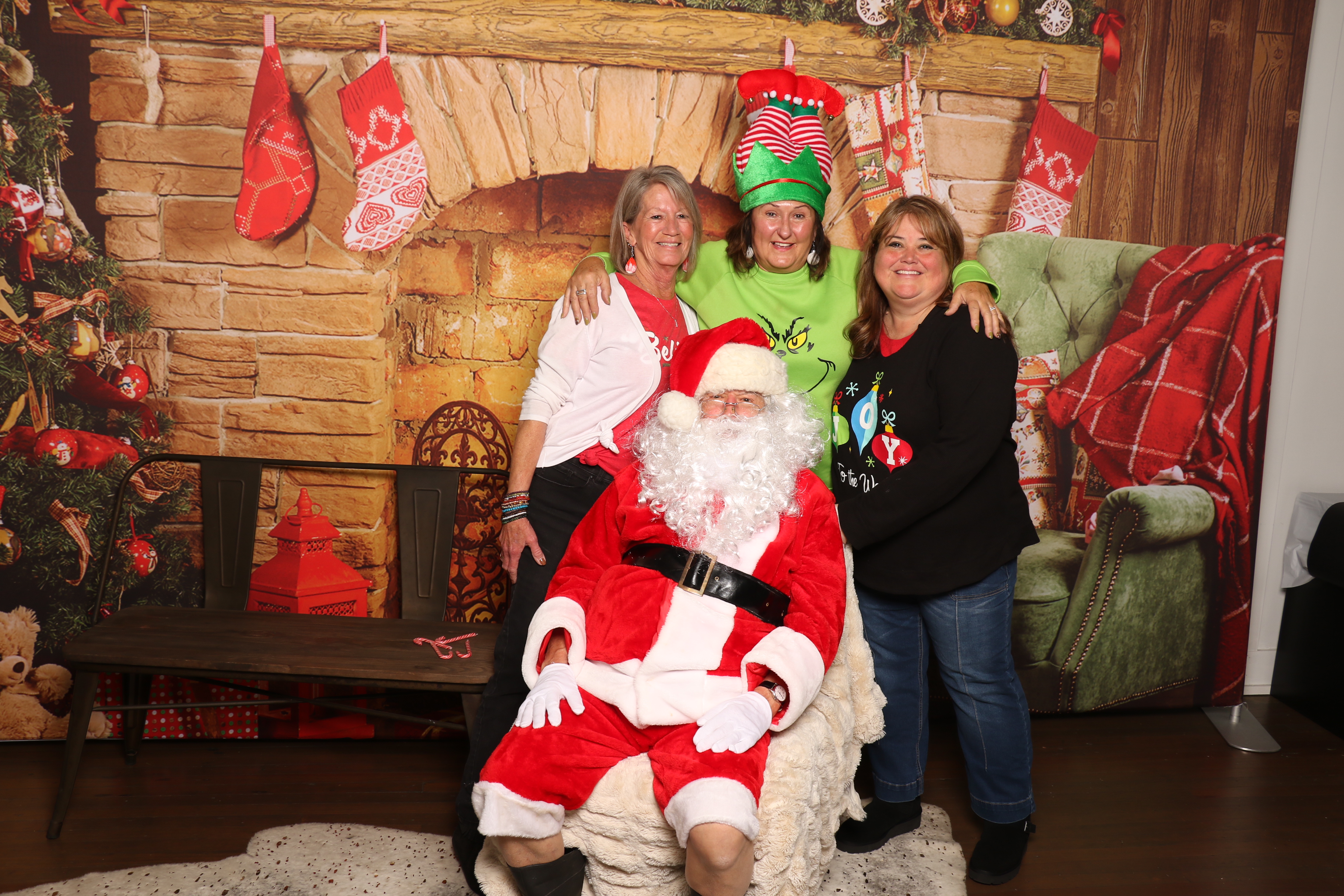 Horan RosenHagen Santa Photo | View more photos from the event at gallery.photoboothcincy.com/u/PhotoBoothCincy/Horan-RosenHagen-Santa-Photo