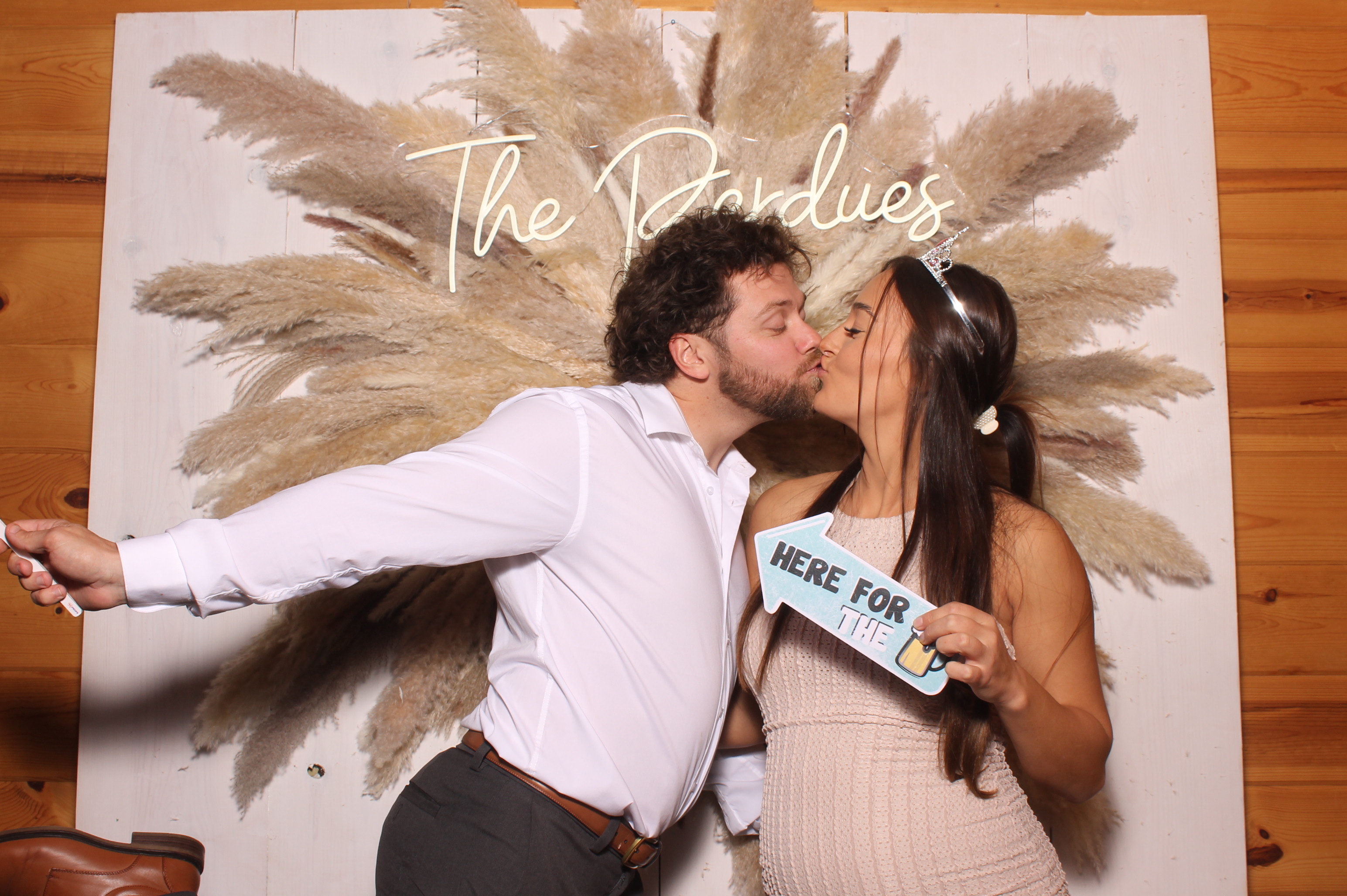 Hunter & Allie  | View more photos from the event at gallery.photoboothcincy.com/u/PhotoBoothCincy/Hunter-Allie