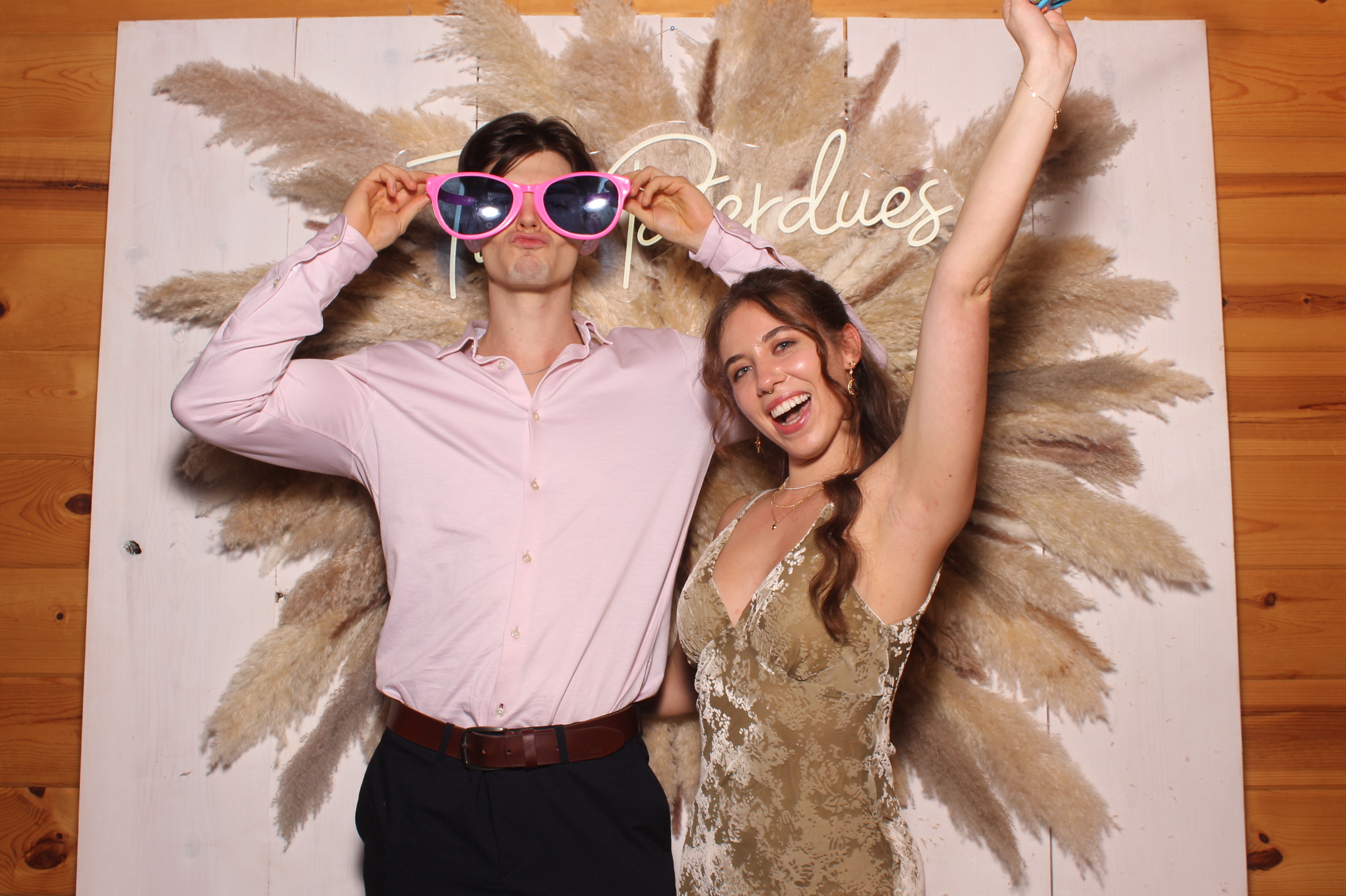 Hunter & Allie  | View more photos from the event at gallery.photoboothcincy.com/u/PhotoBoothCincy/Hunter-Allie