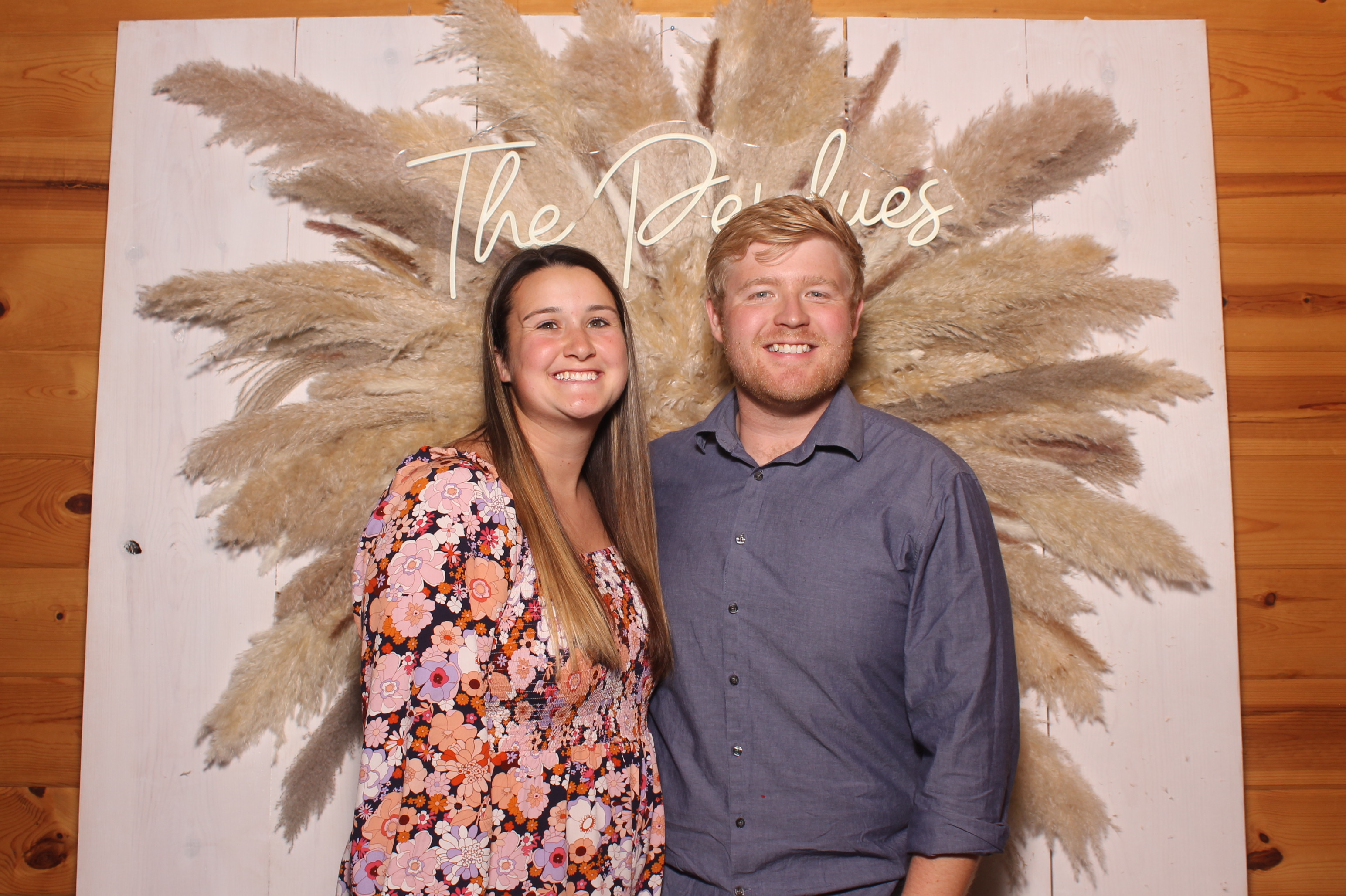 Hunter & Allie  | View more photos from the event at gallery.photoboothcincy.com/u/PhotoBoothCincy/Hunter-Allie