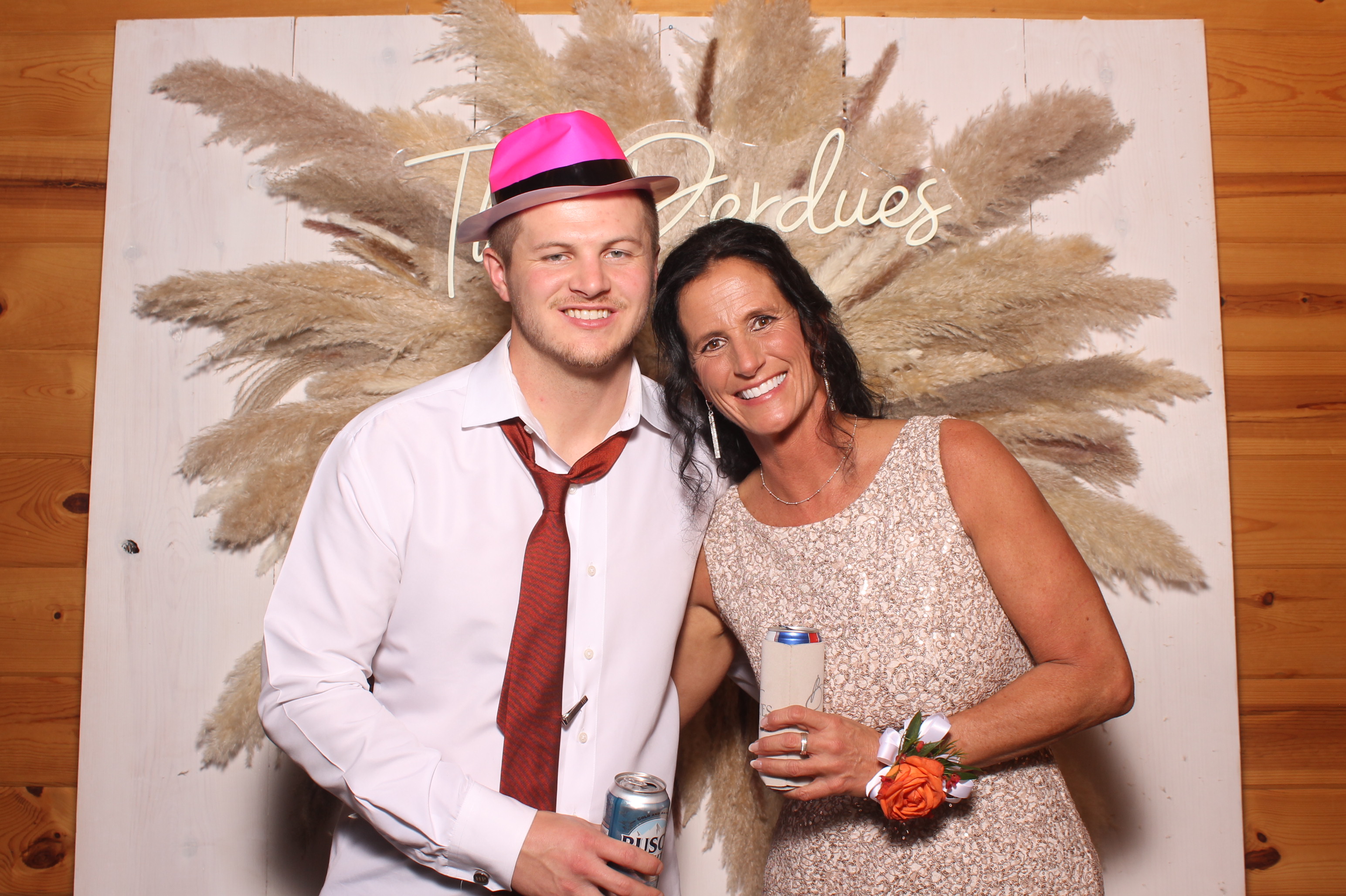 Hunter & Allie  | View more photos from the event at gallery.photoboothcincy.com/u/PhotoBoothCincy/Hunter-Allie