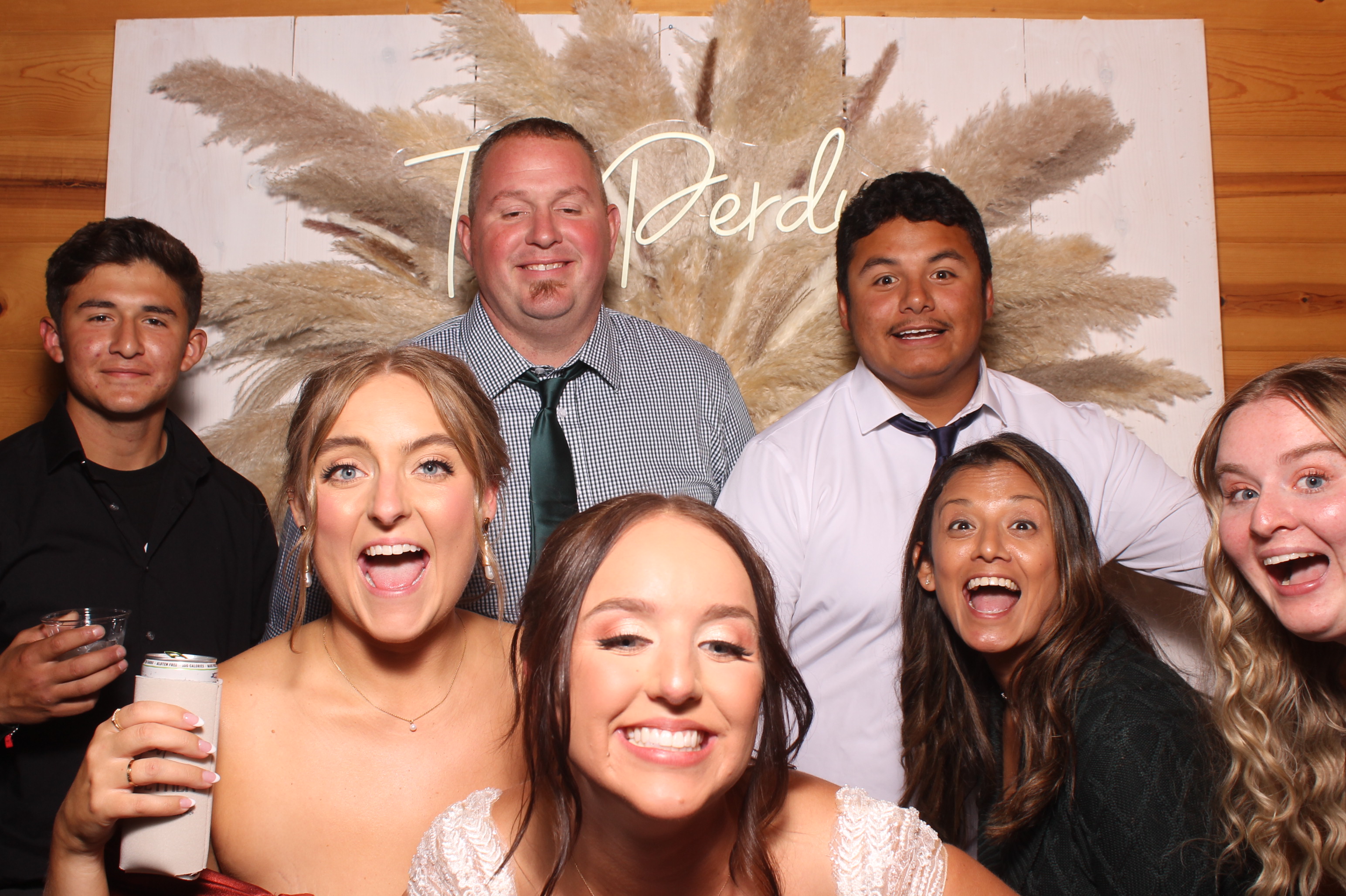 Hunter & Allie  | View more photos from the event at gallery.photoboothcincy.com/u/PhotoBoothCincy/Hunter-Allie