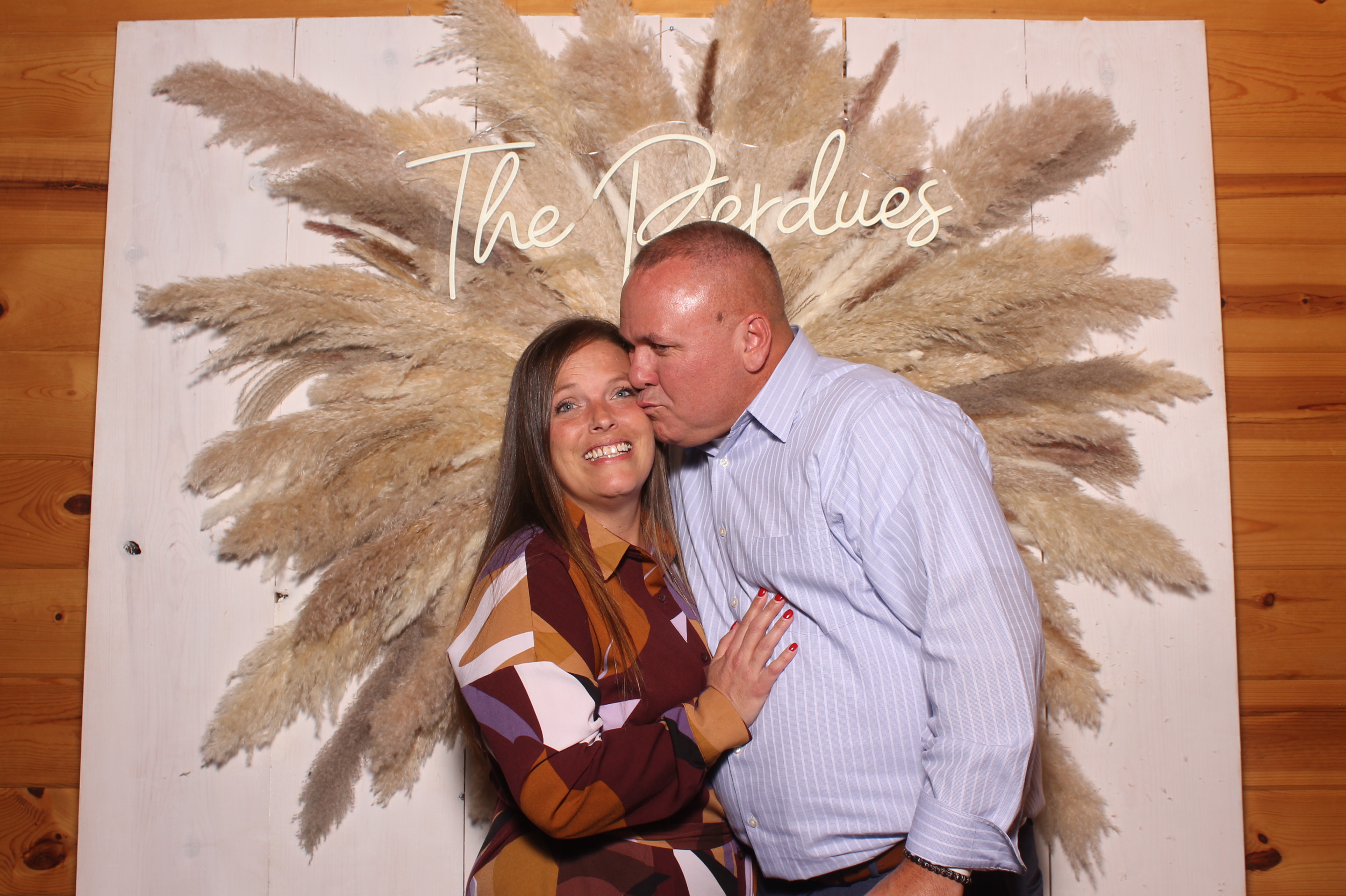 Hunter & Allie  | View more photos from the event at gallery.photoboothcincy.com/u/PhotoBoothCincy/Hunter-Allie