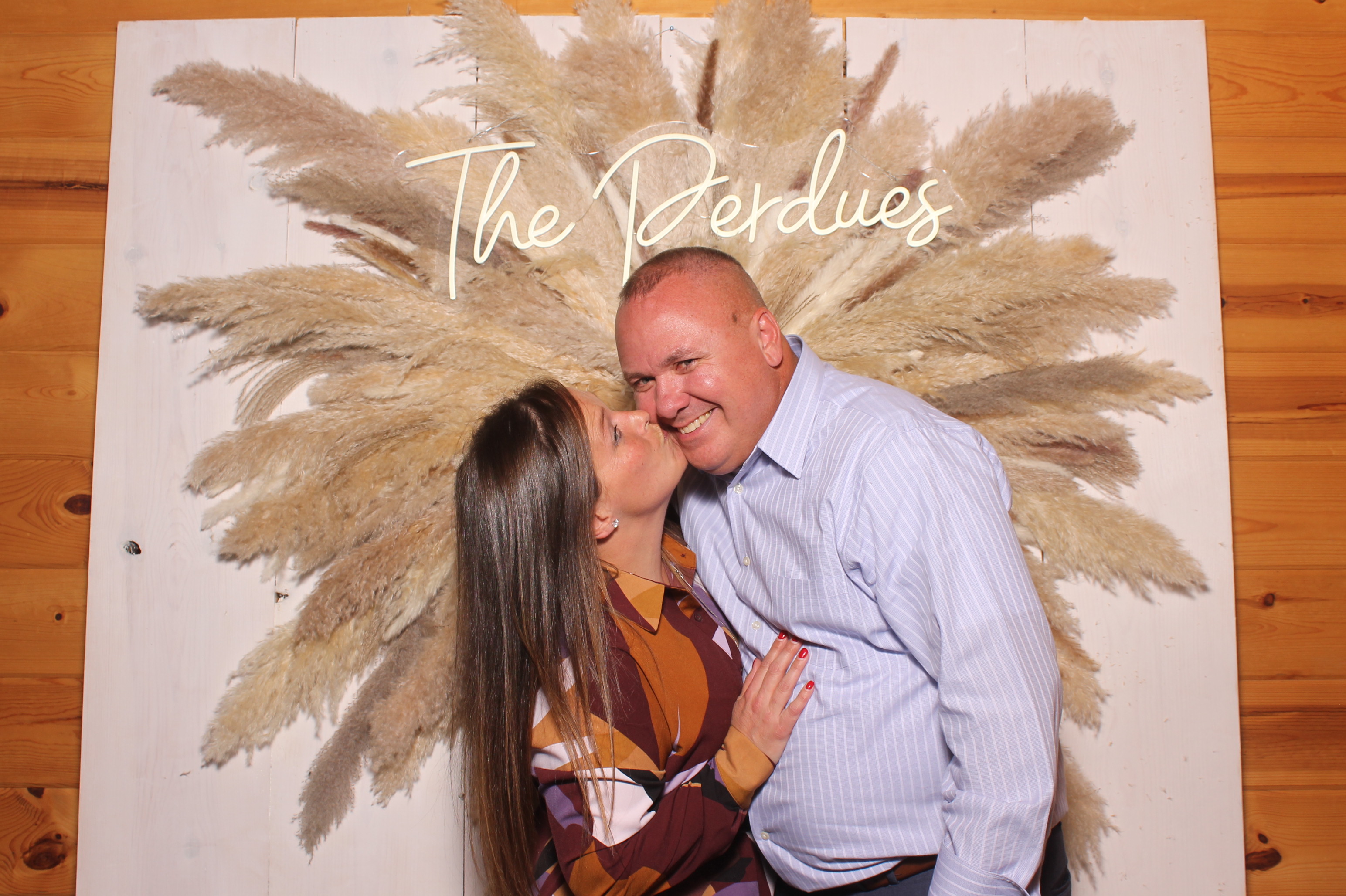 Hunter & Allie  | View more photos from the event at gallery.photoboothcincy.com/u/PhotoBoothCincy/Hunter-Allie