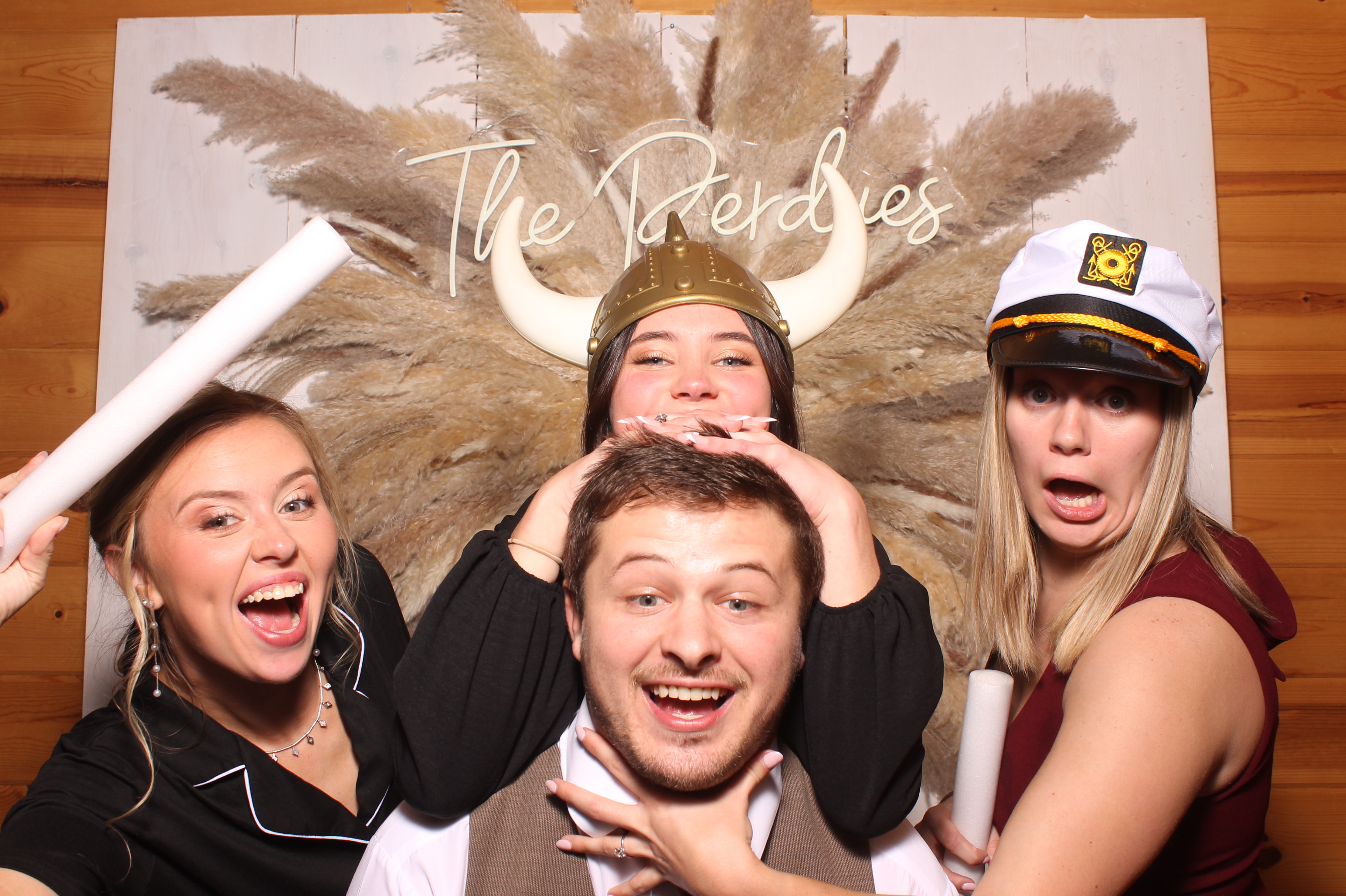 Hunter & Allie  | View more photos from the event at gallery.photoboothcincy.com/u/PhotoBoothCincy/Hunter-Allie
