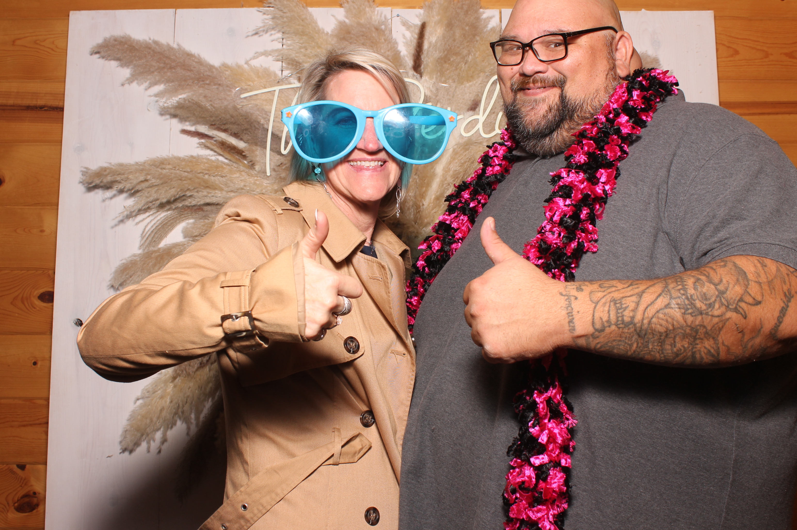 Hunter & Allie  | View more photos from the event at gallery.photoboothcincy.com/u/PhotoBoothCincy/Hunter-Allie