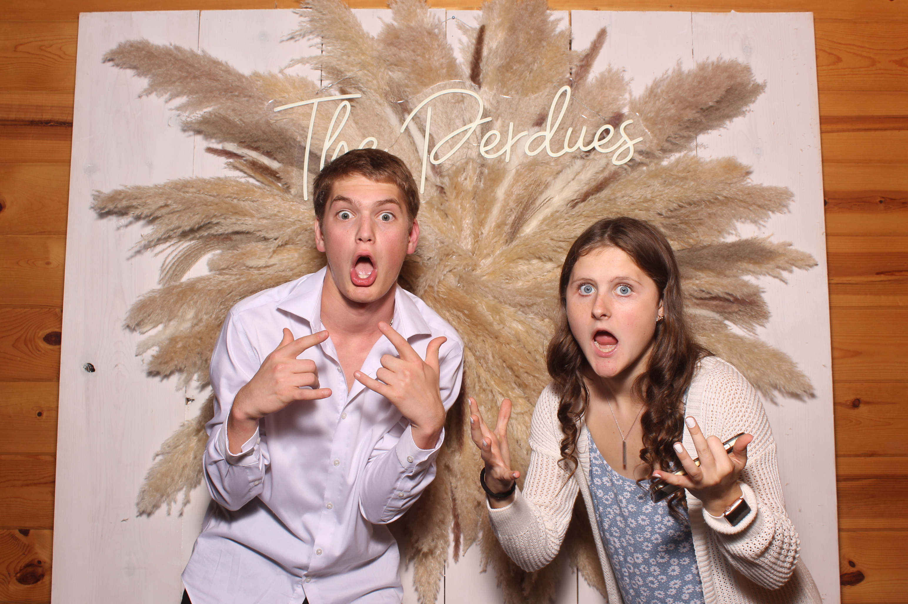 Hunter & Allie  | View more photos from the event at gallery.photoboothcincy.com/u/PhotoBoothCincy/Hunter-Allie